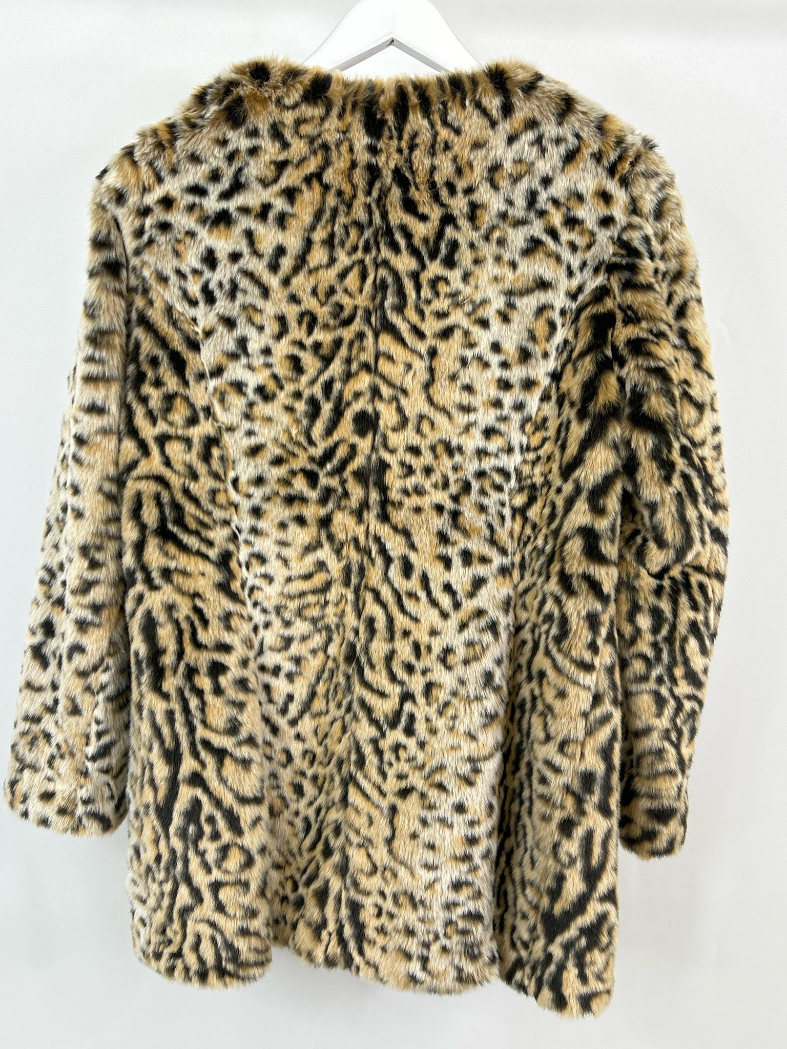 STEVE MADDEN Size M BEIGE AND BLACK Women Coat