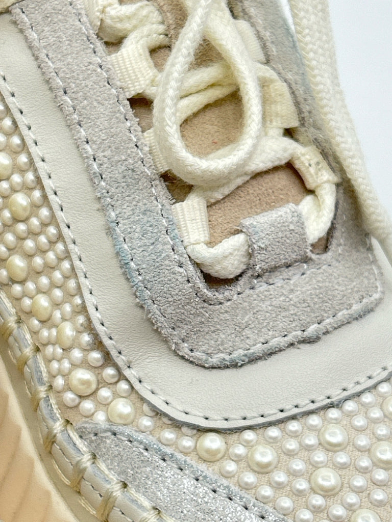 DOLCE VITA Size 7 VANILLA Women's Sneakers