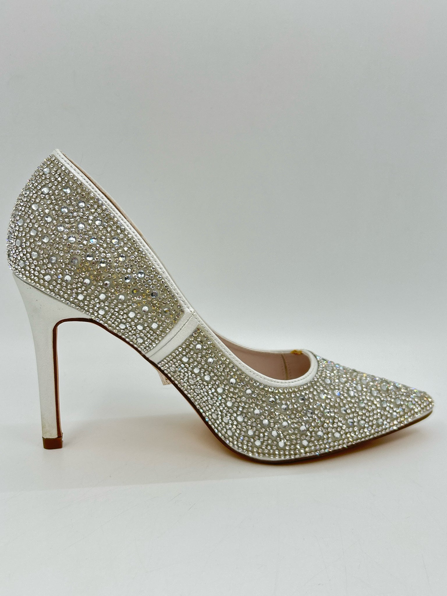 Galina Signature Size 8 Crystal Women Pumps