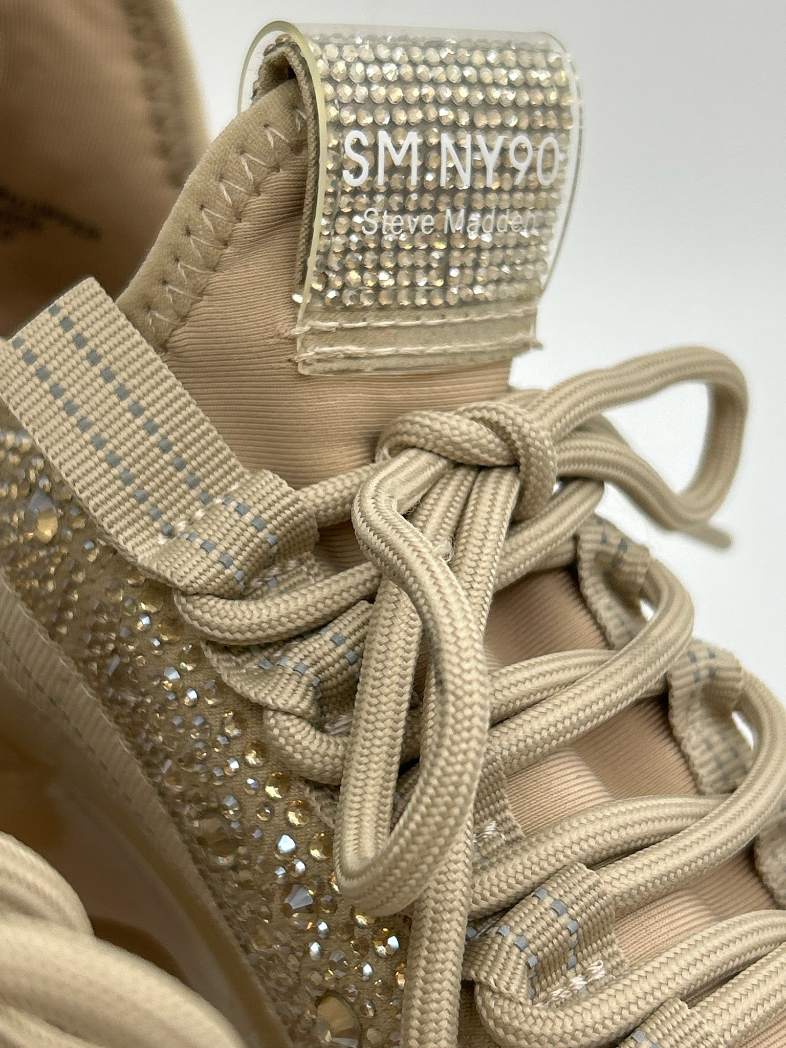 STEVE MADDEN Size 7M Beige Women Sneakers
