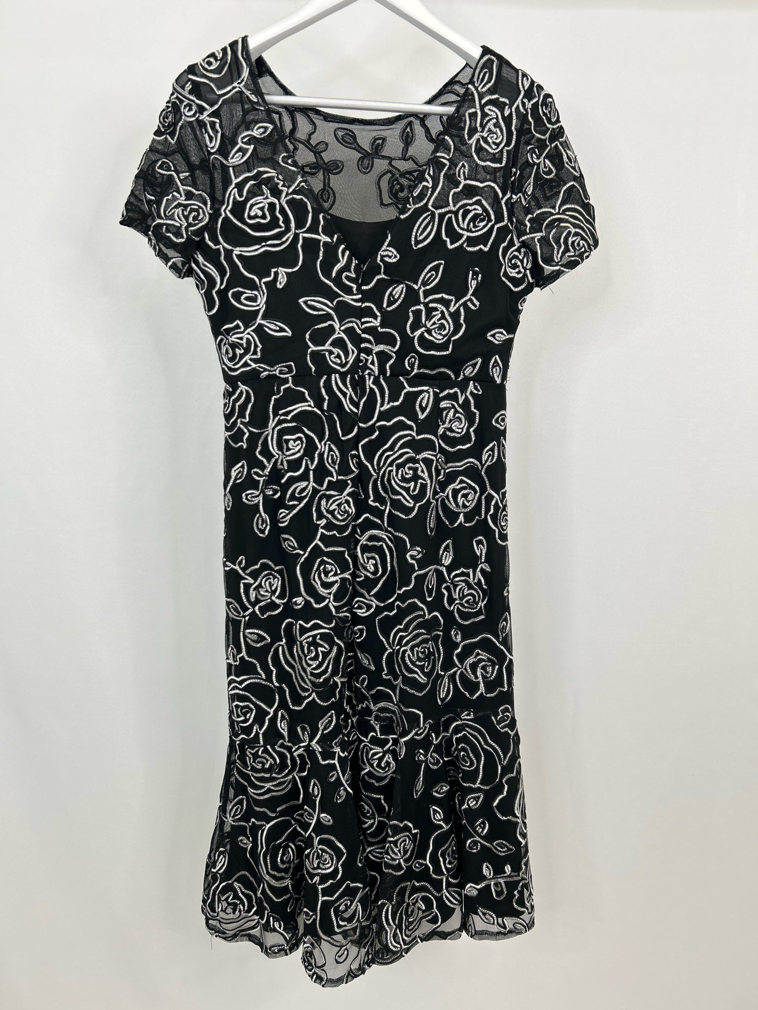 R&M RICHARDS Size 6 Black & White Women Dress
