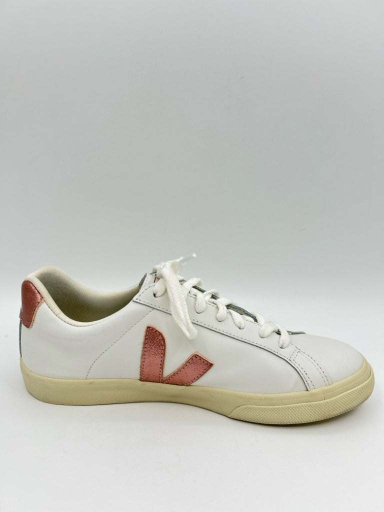 VEJA Women Size 8 White and PINK Sneakers