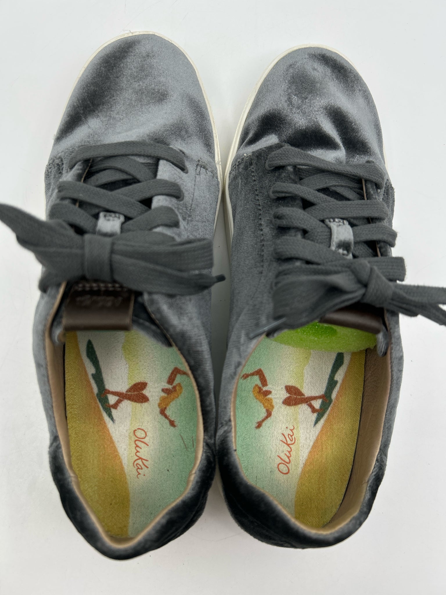 OLU KAI Size 9W Grey Women Sneakers