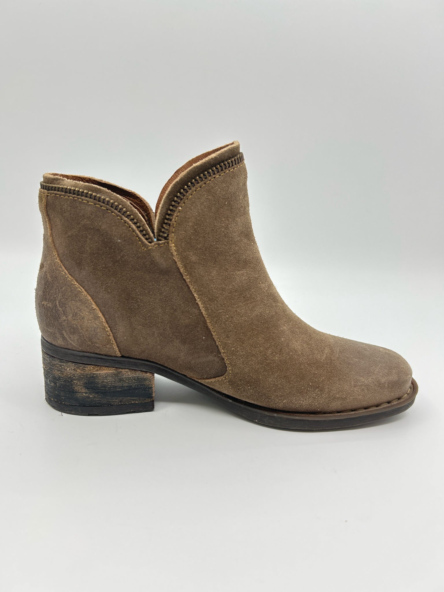 BORN Size 6.5 Brown Women Booties