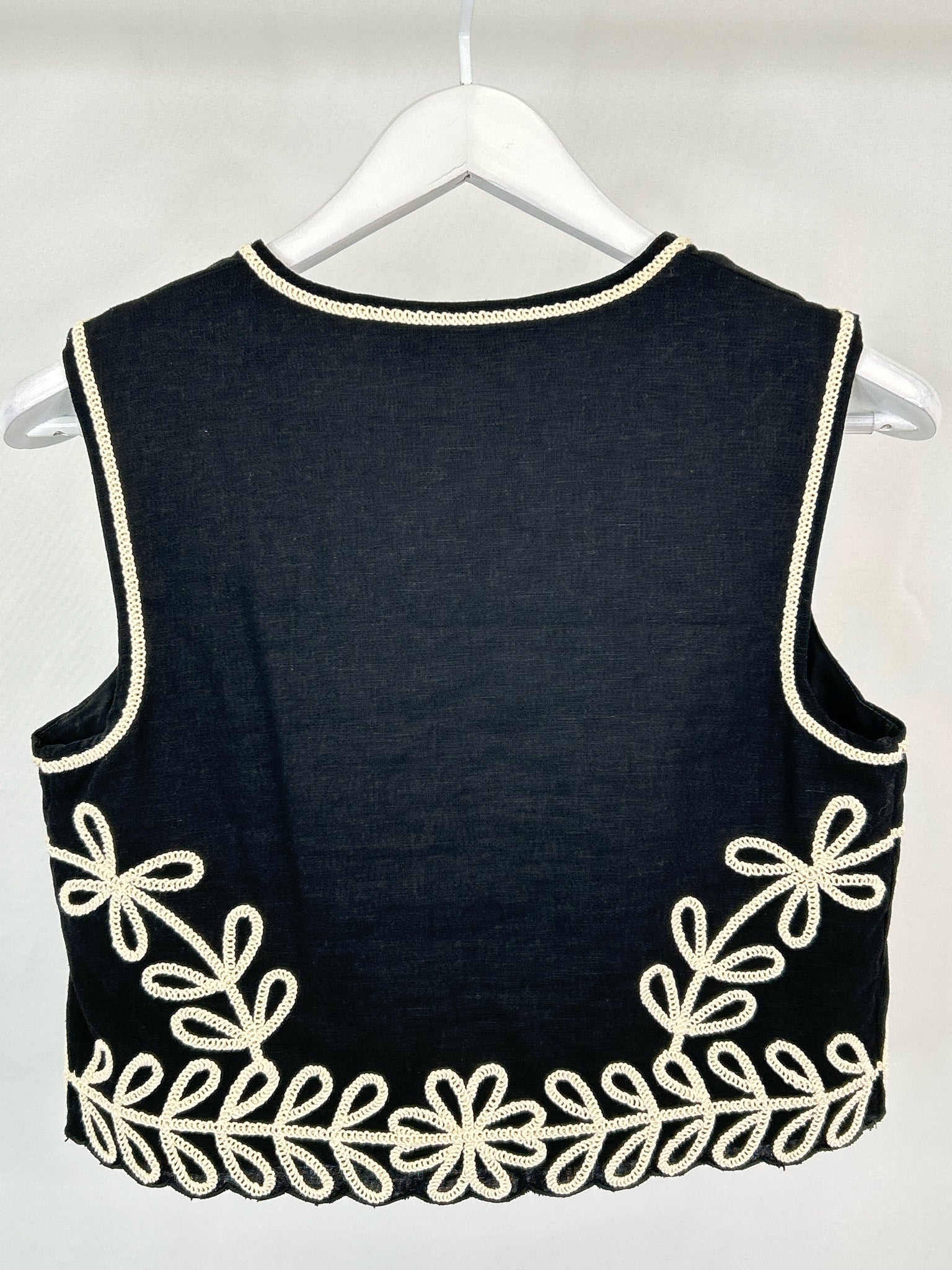 MAISON D'AMELIE Size 8 Black Women Vest