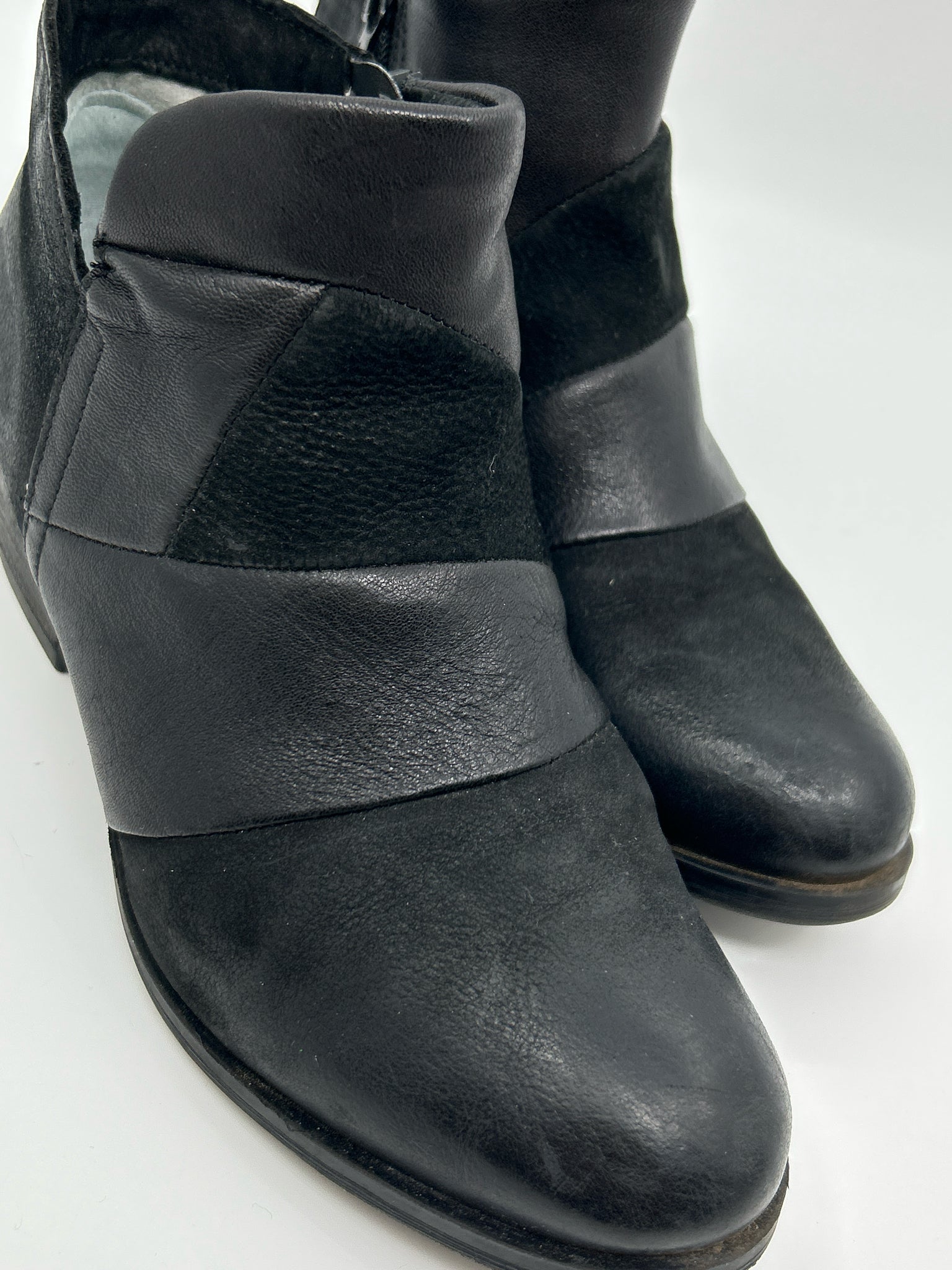 MIZ MOOZ Size 37 Black Women Booties
