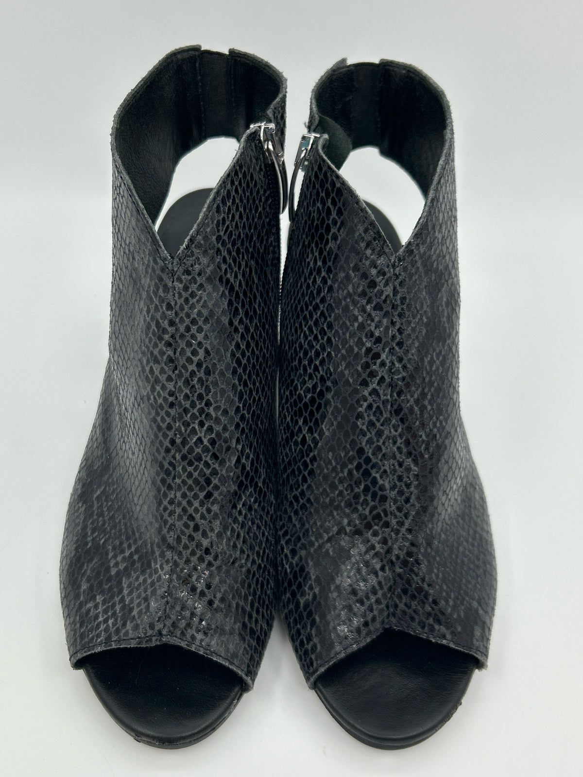 CORDANI Size 40 Black Women Booties