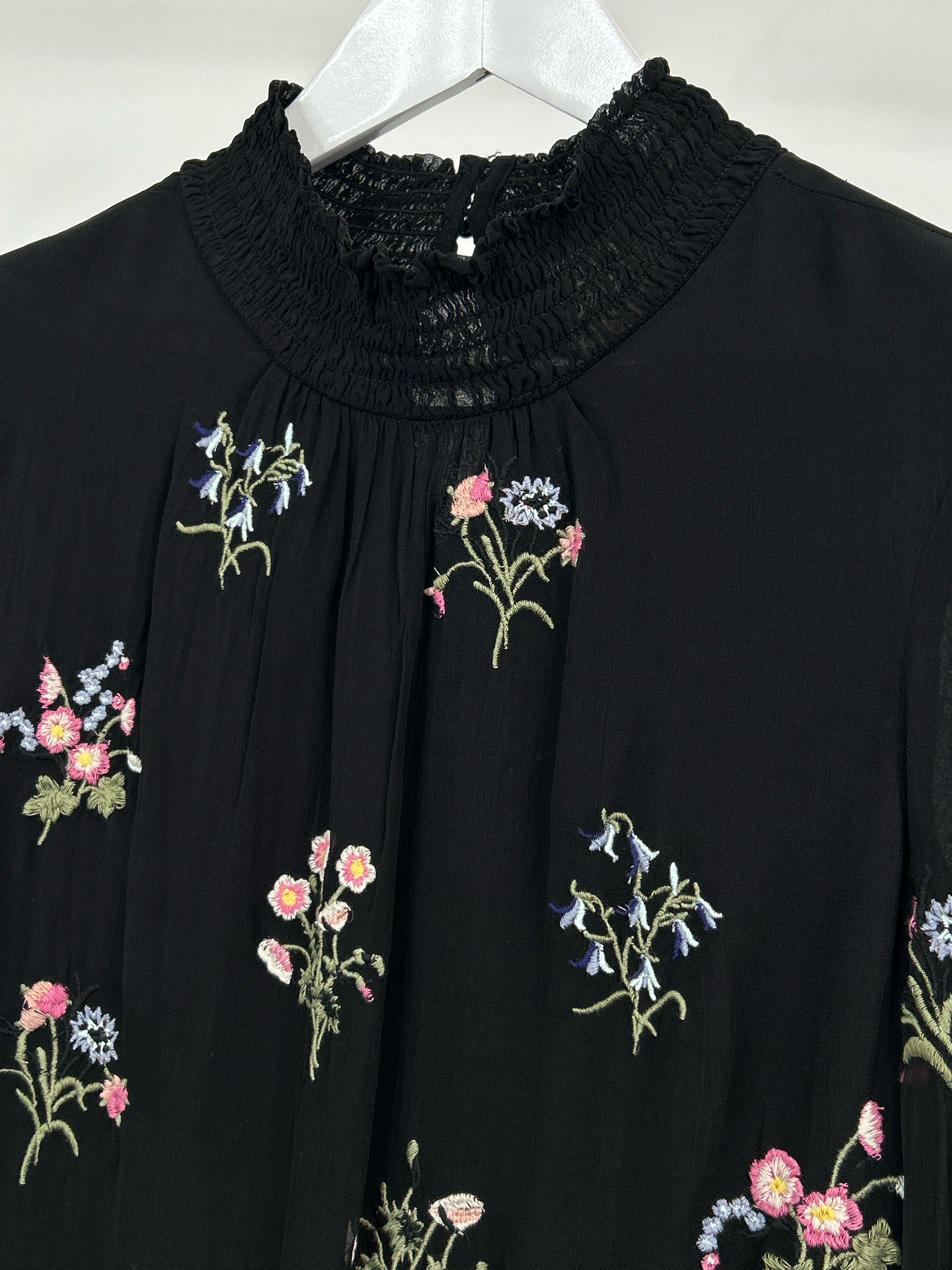 SUNDANCE Size L Black Women Top