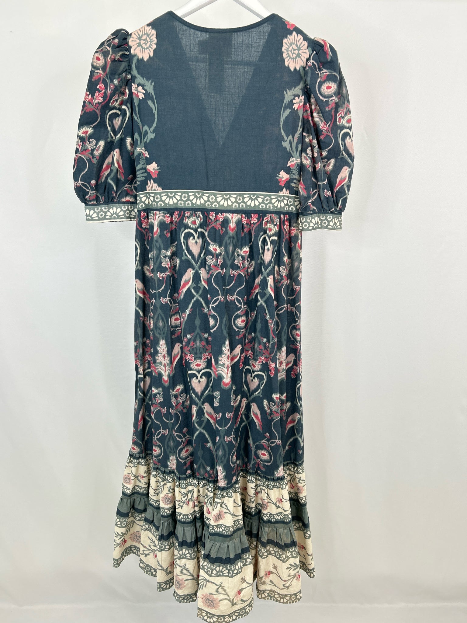 Especia Size M GREY PRINT Women Dress