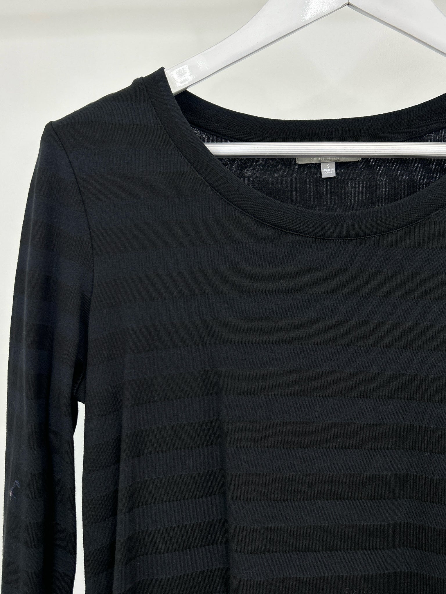 HABITAT Size S Black Women T-shirt