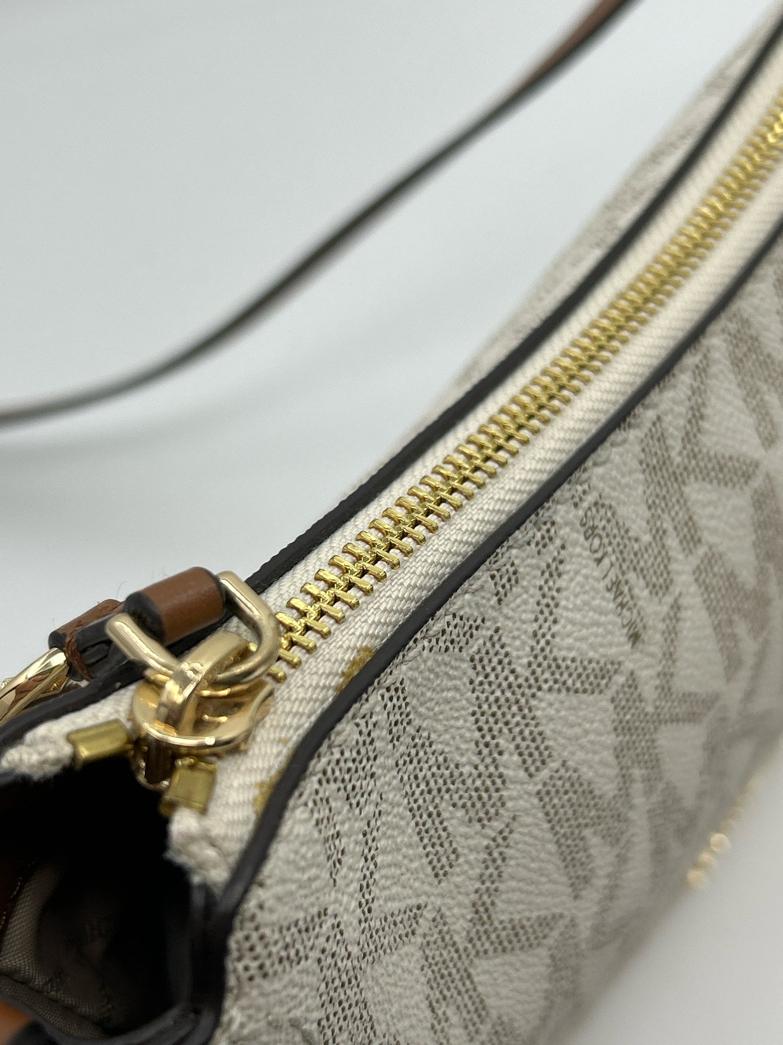 MICHAEL KORS VANILLA Women Purse