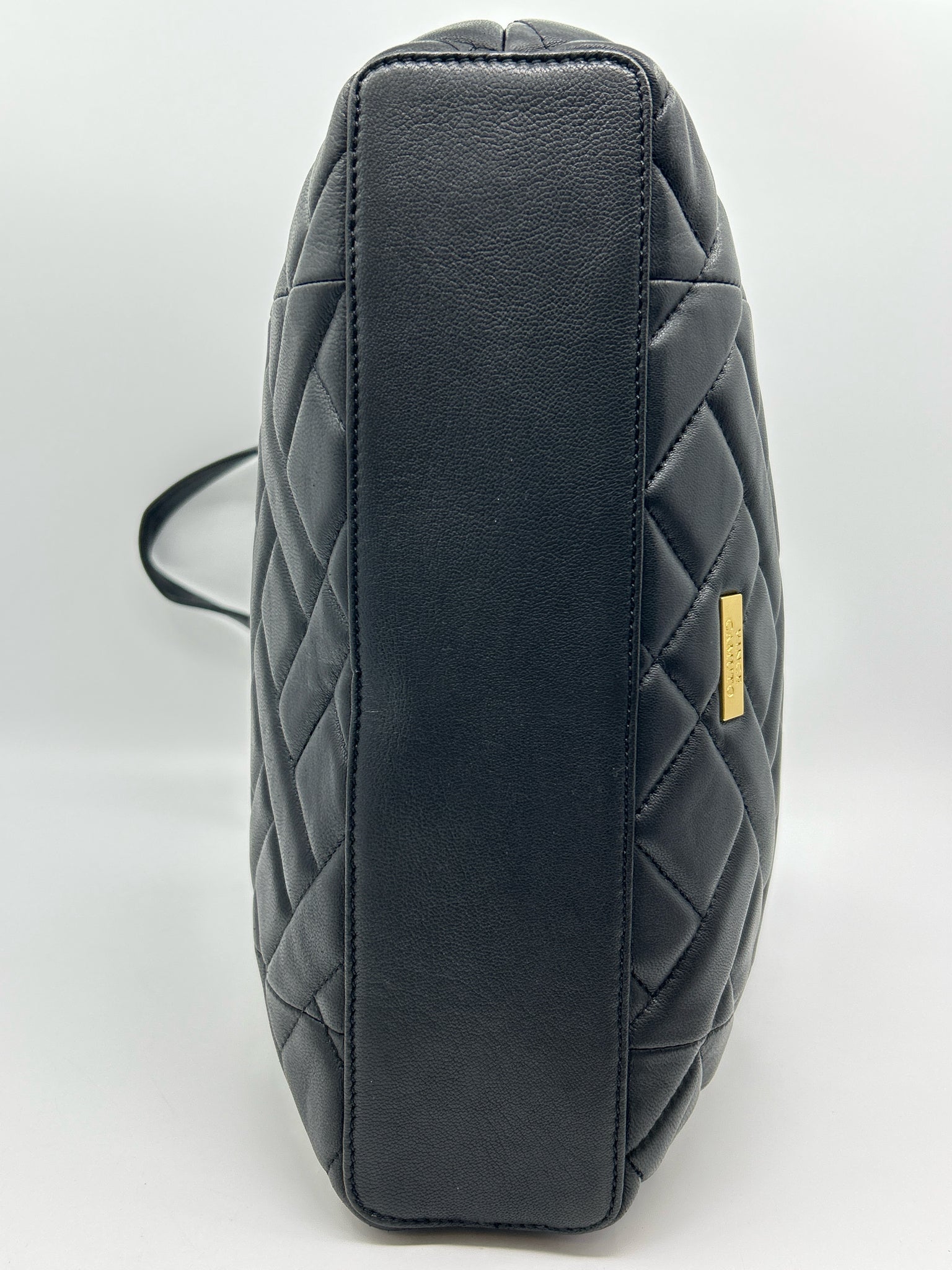 VINCE CAMUTO Black Women Purse