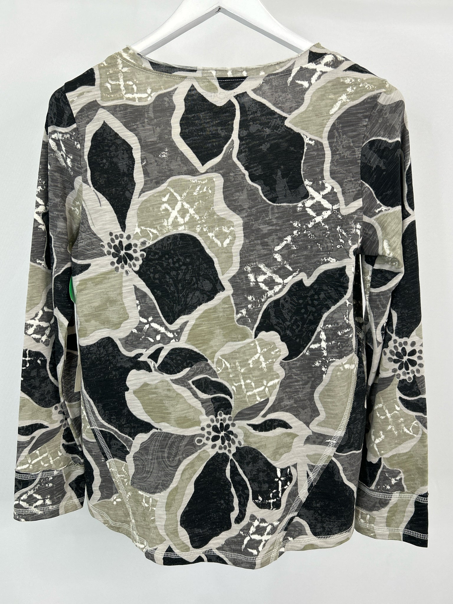 Escape by Habitat Clothes Size S Gray print Women T-shirt