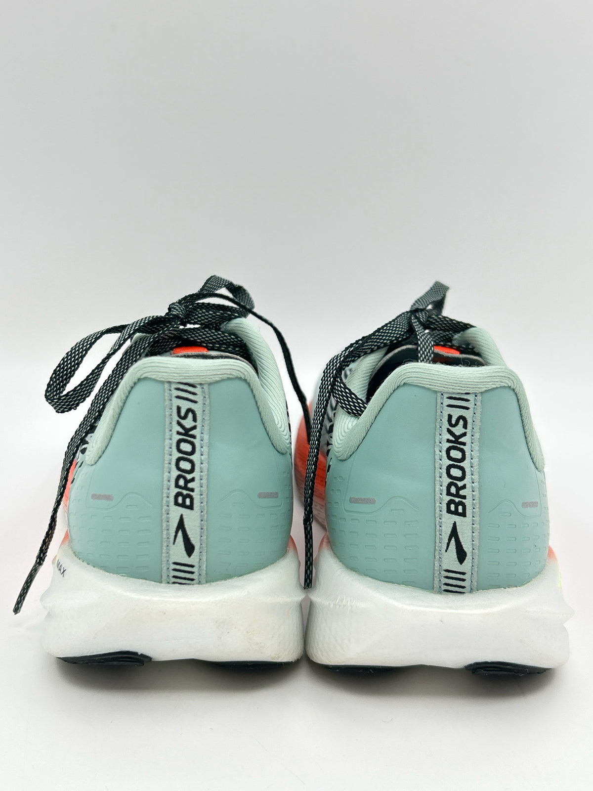 BROOKS Size 6.5 Seafoam Green Women Sneakers