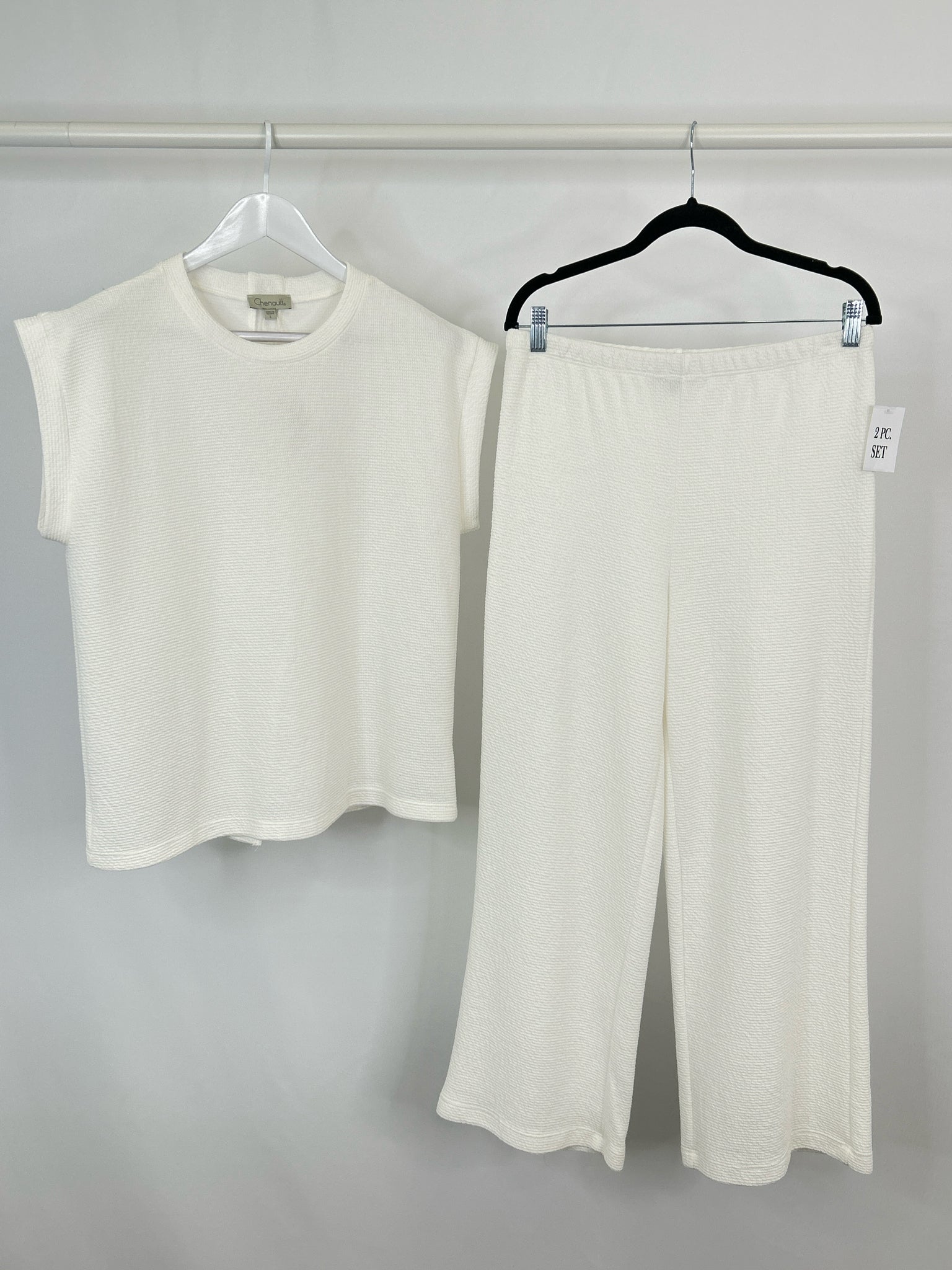 CHENAULT Size L Ivory Women 2-Piece w/pants
