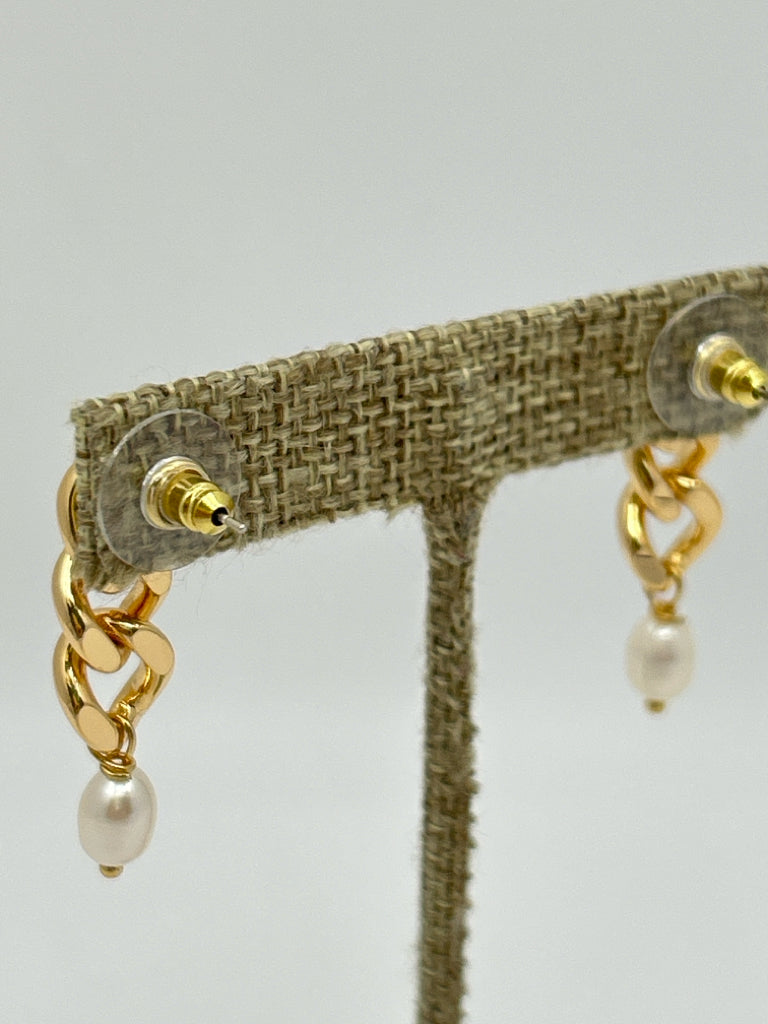 EYE CANDY Size One Size Gold and White Earrings