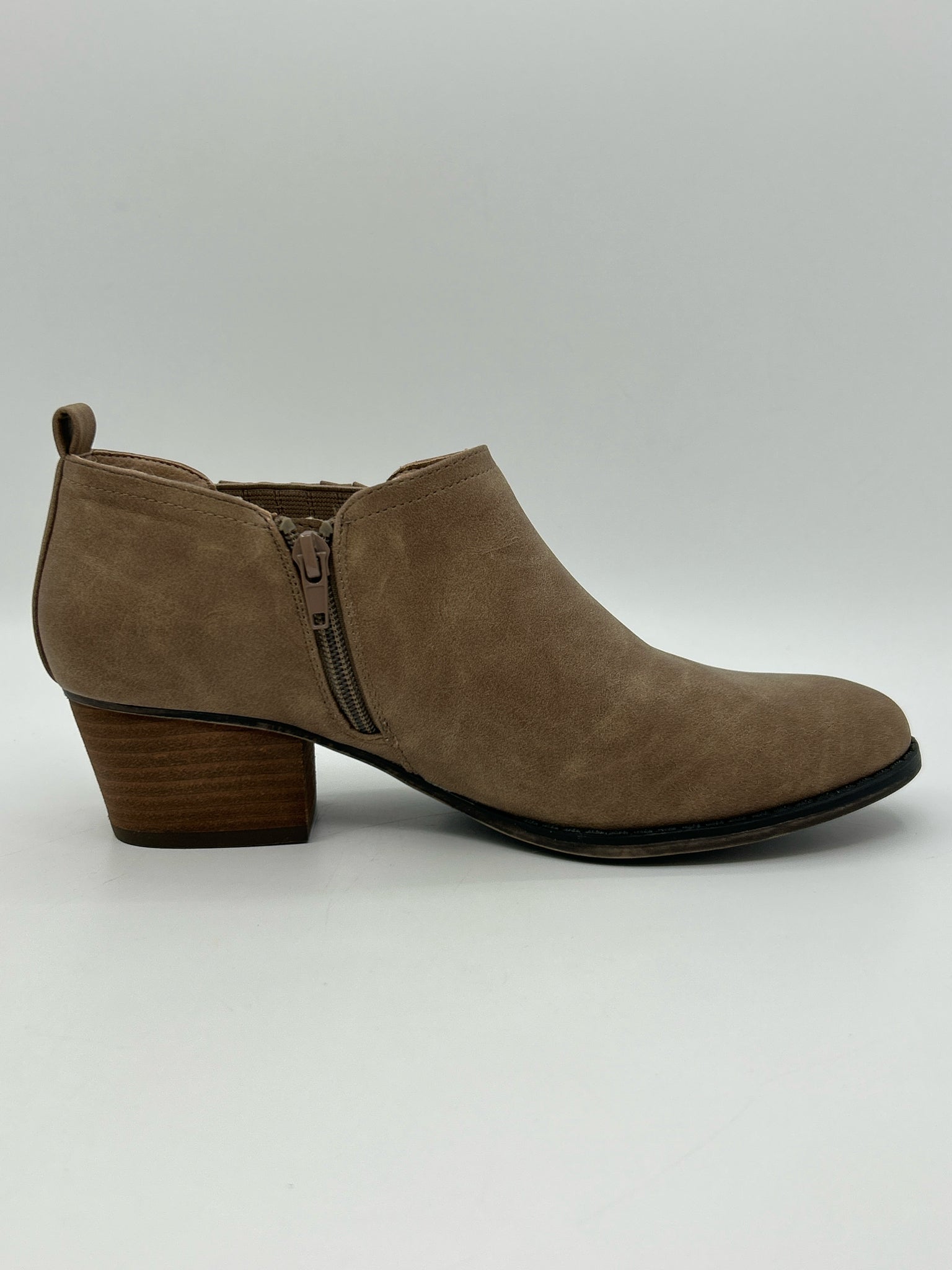 LIFE STRIDE Size 9M Beige Women Booties