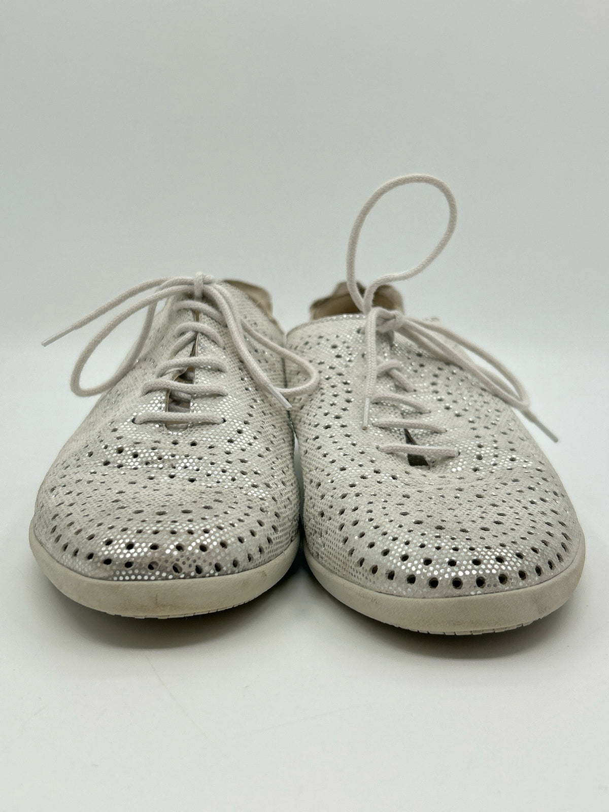 MEPHISTO Size 9.5 Silver Metallic Women Sneakers