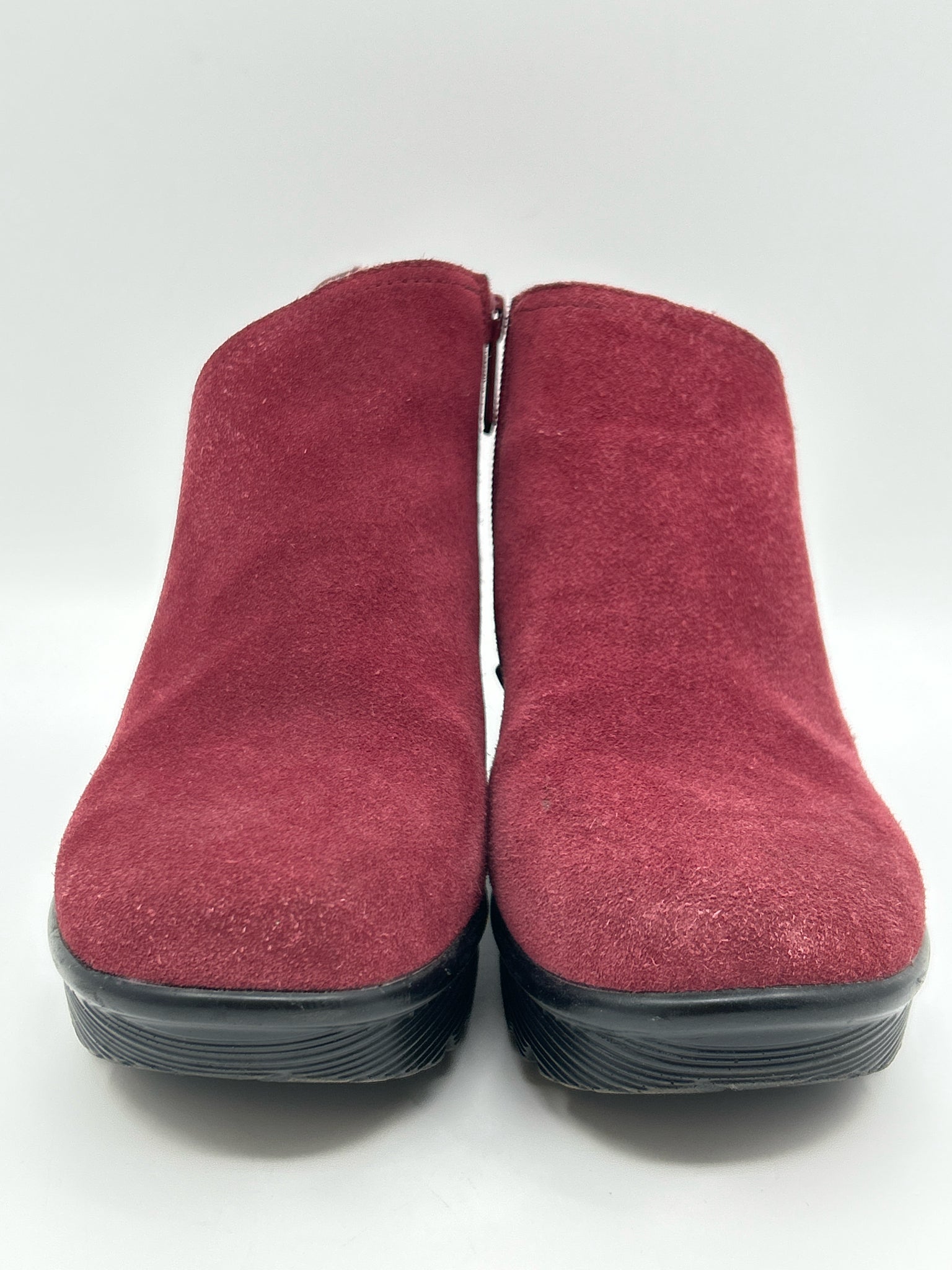 skechers Size 7.5 Burgundy Women Booties