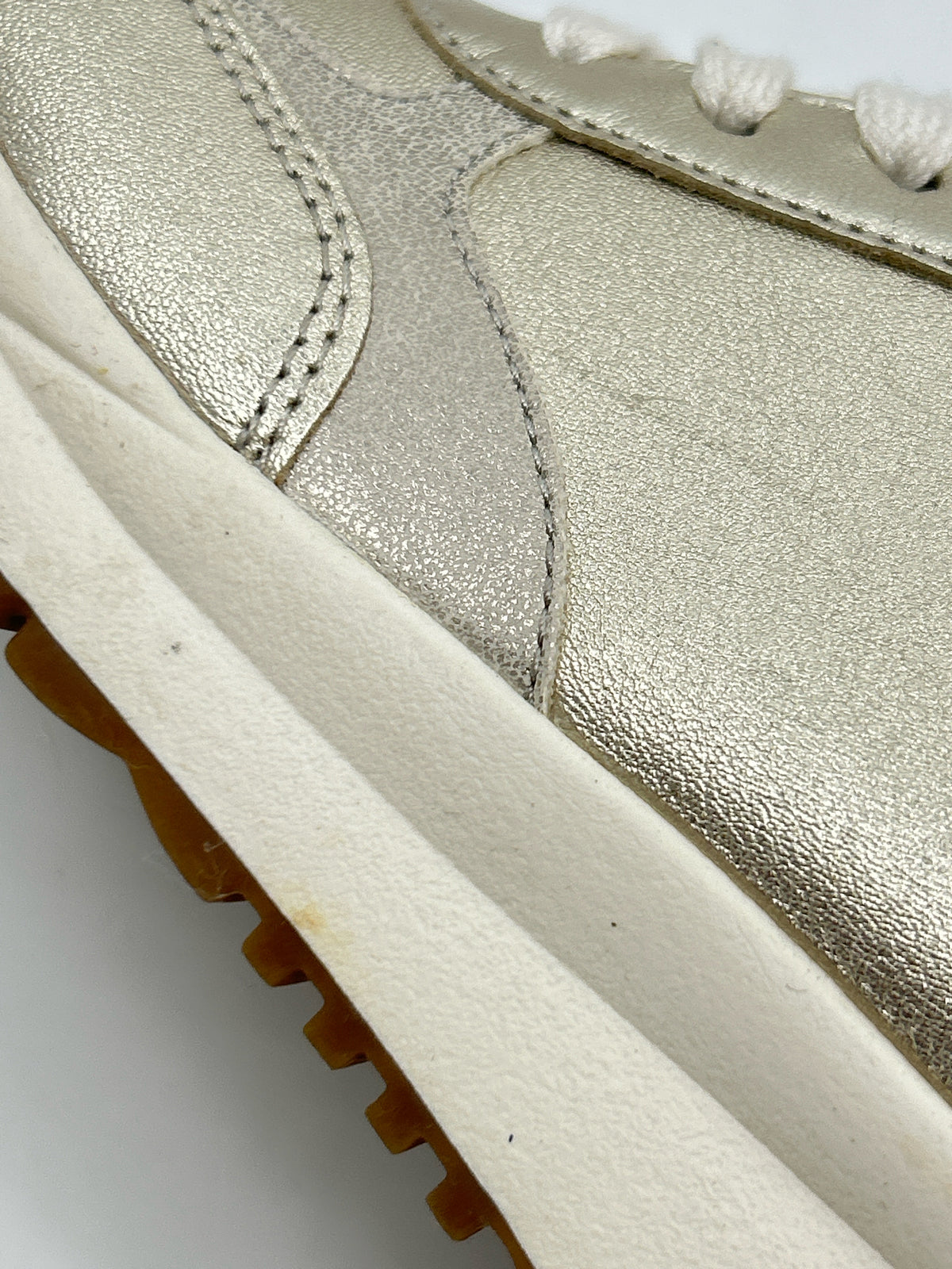 NATURALIZER Size 6.5M METALLIC GOLD Women Sneakers