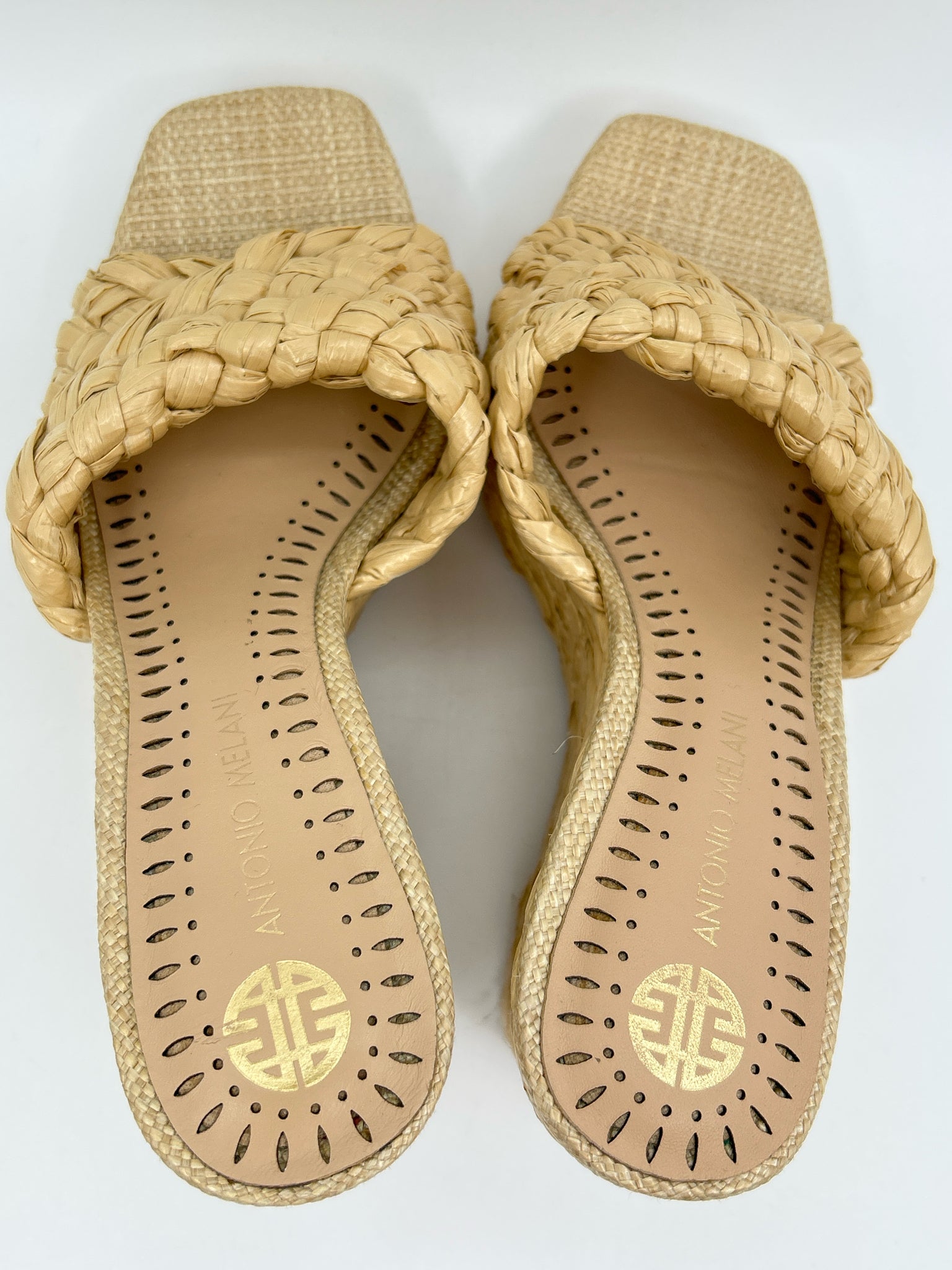 ANTONIO MELANI Size 8M Beige Women Sandal
