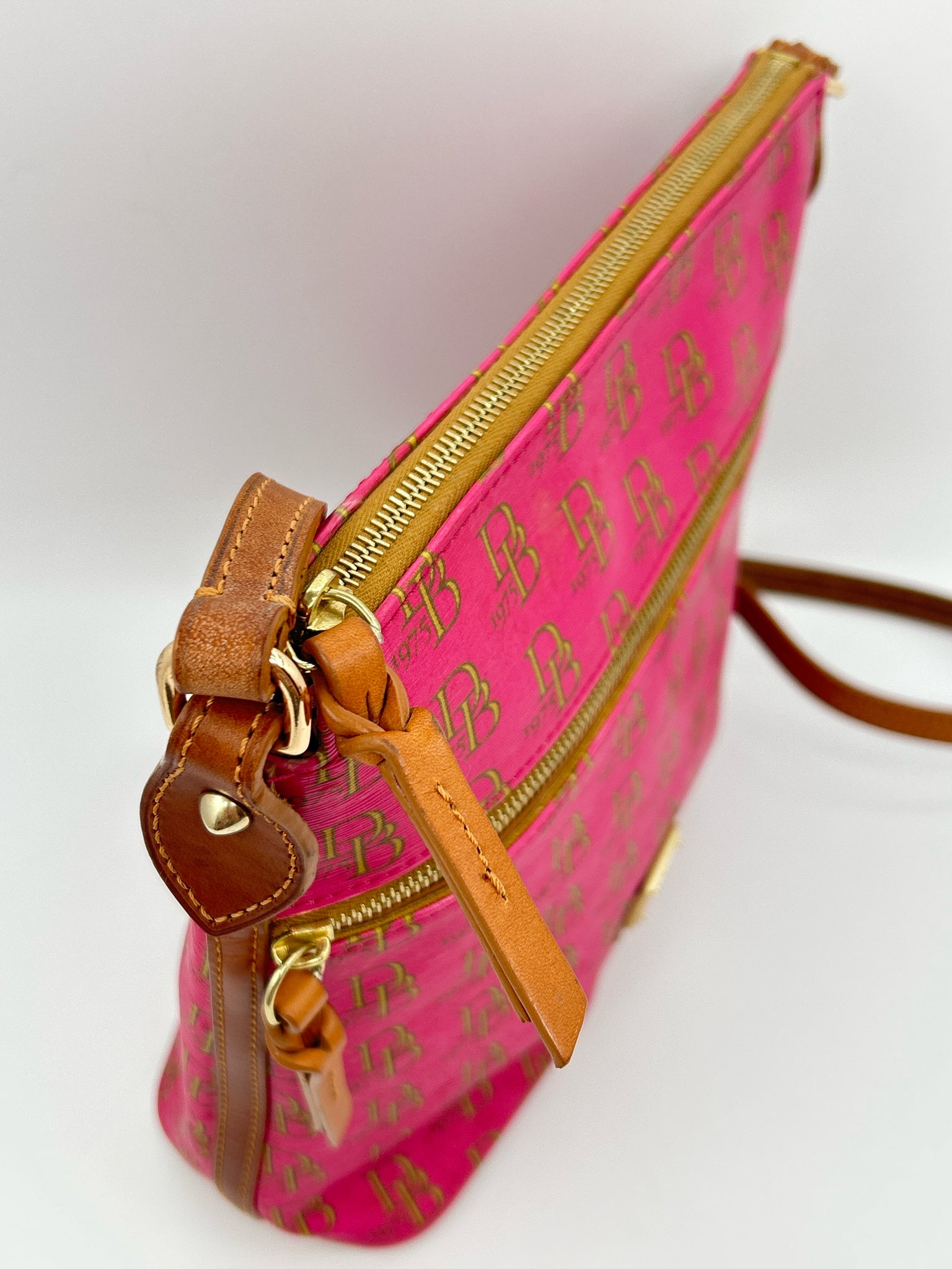 DOONEY & BOURKE Pink Print Women Purse