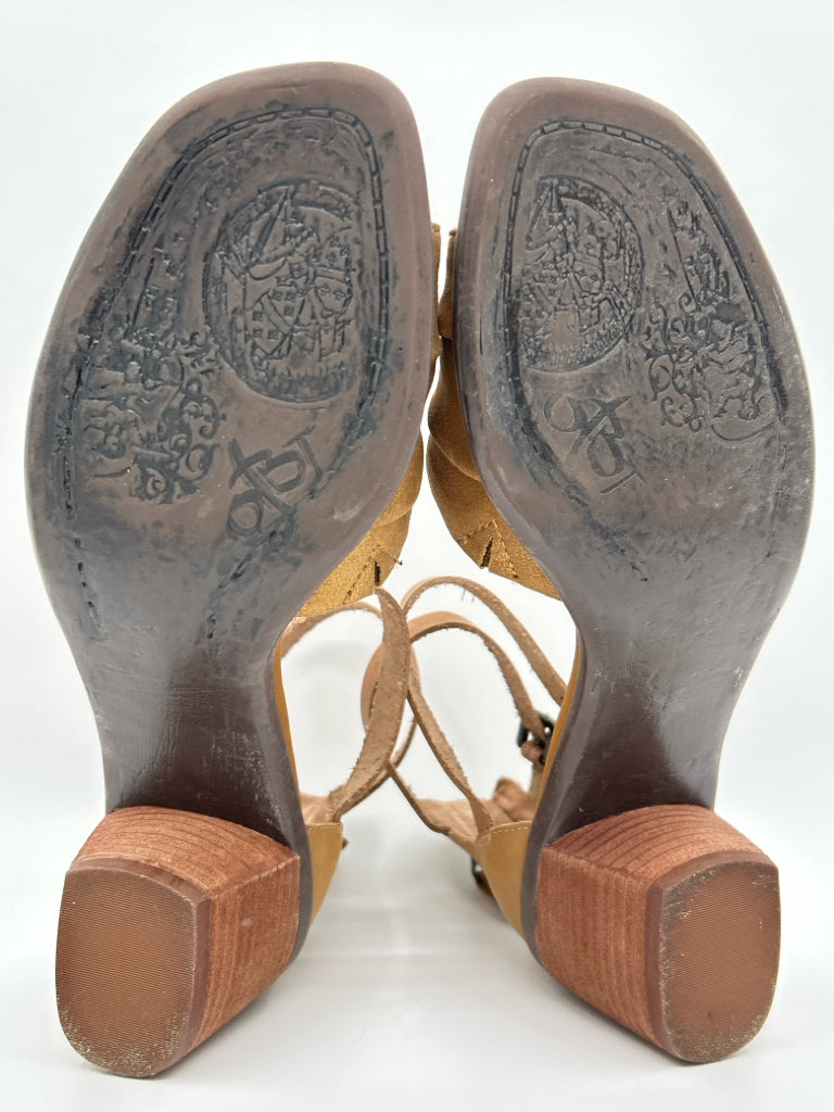 OTBT Size 10M Tan Women's Sandal