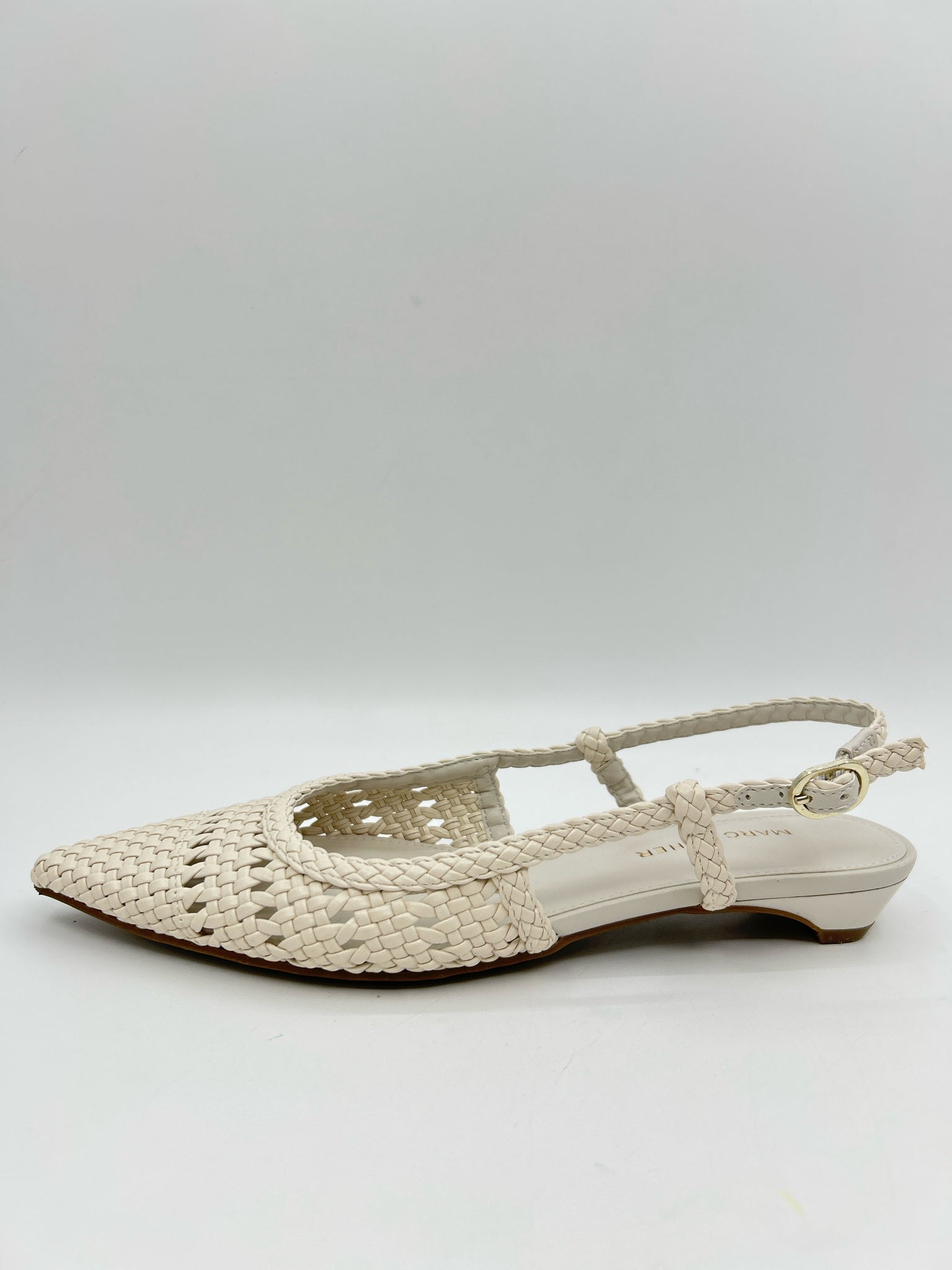 MARC FISHER Size 7M Ivory Women Flats