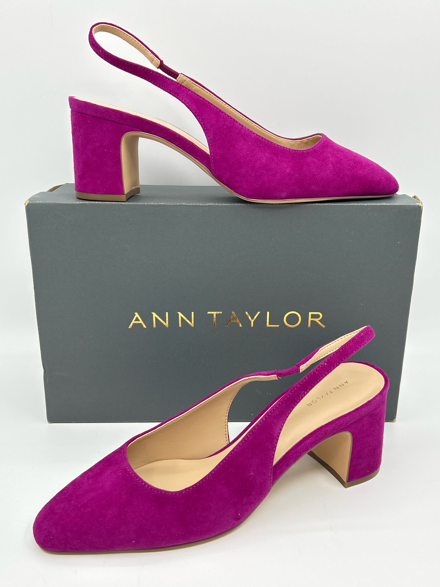 ANN TAYLOR NIB Size 9M Fuchsia Women Pumps