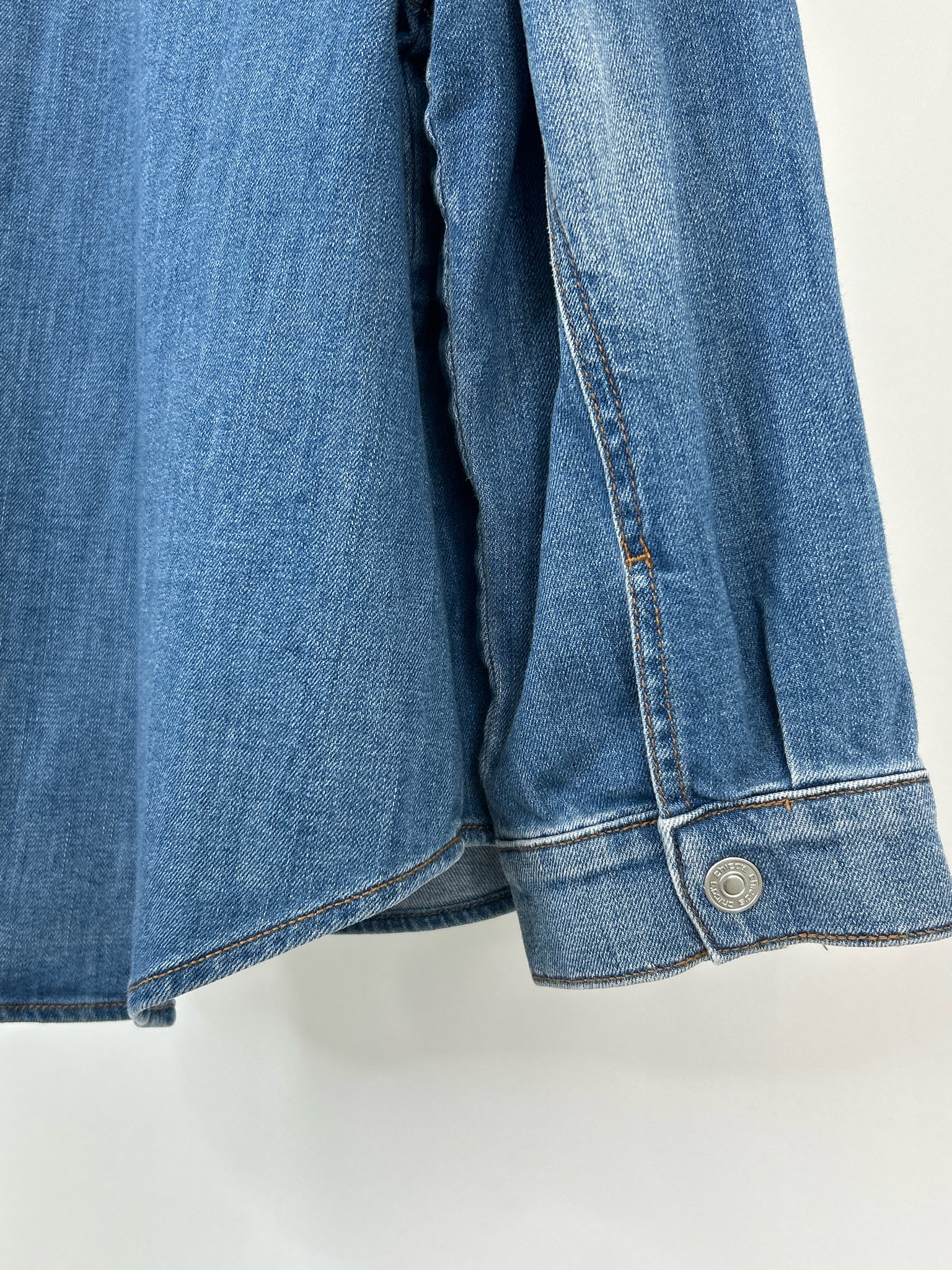 CHICO'S Size XL Blue Denim Women Shirt Jacket NWT