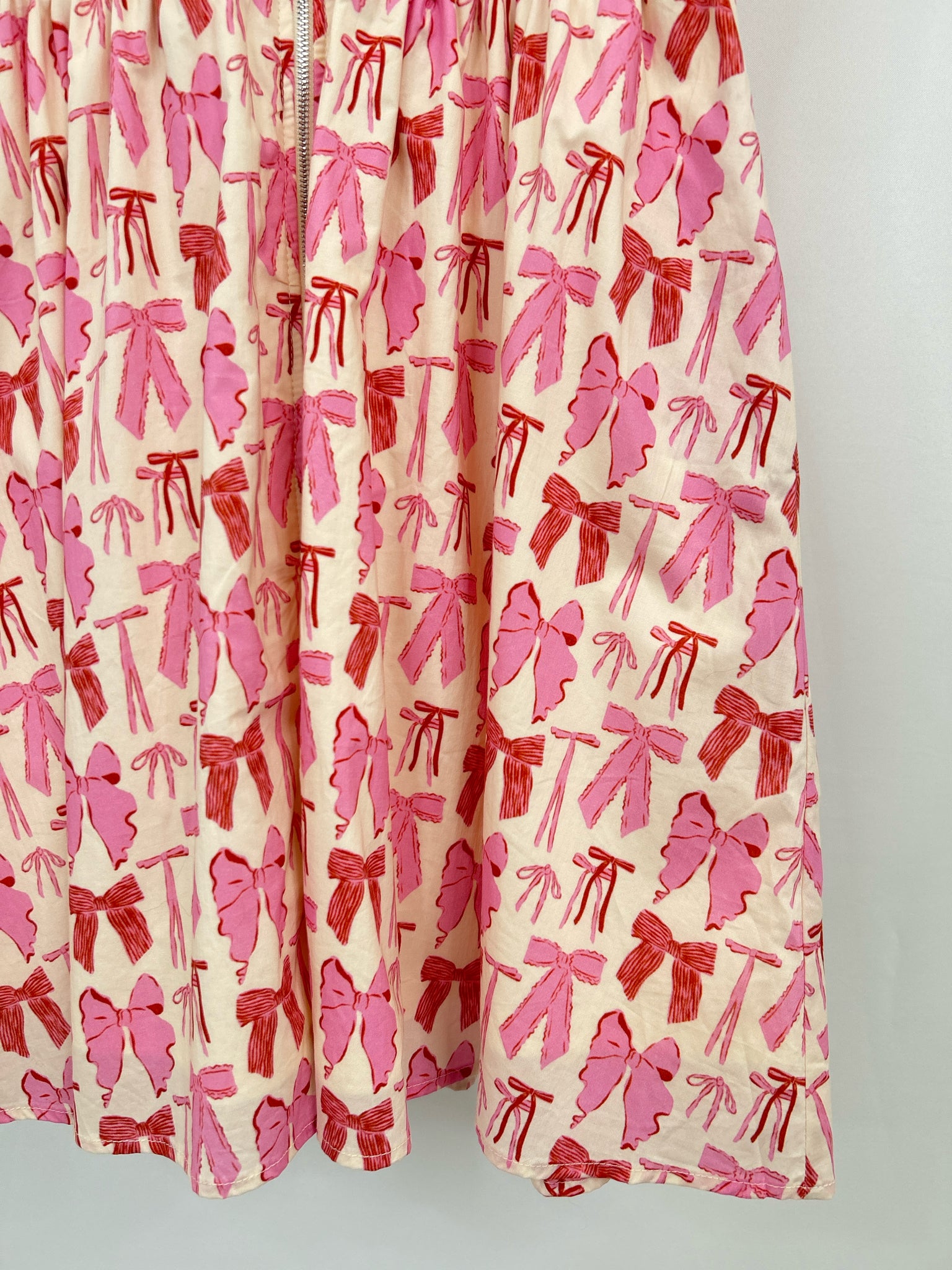 SHE + SKY Size S Cream & Pink Women Dress