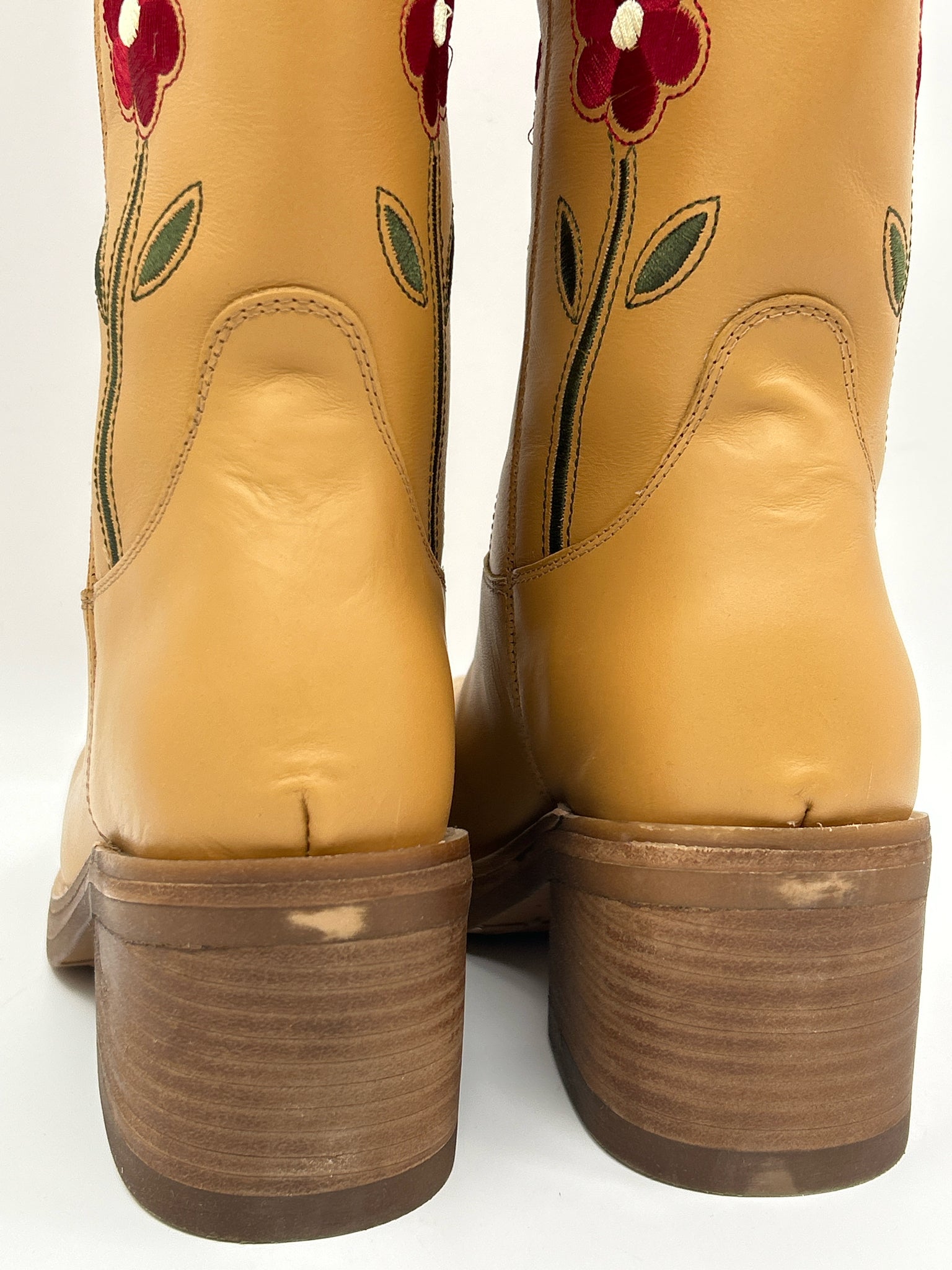 DINGO Size 8.5M Tan Women Boots