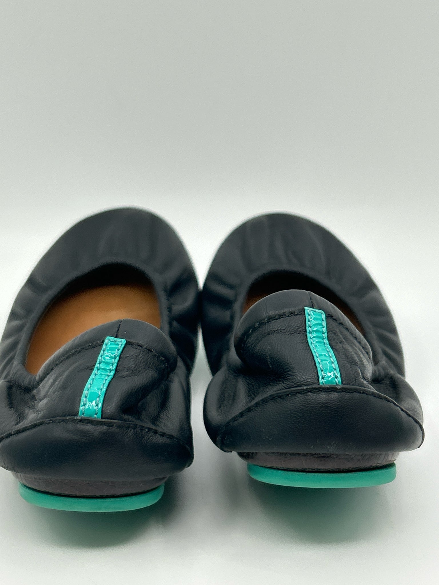 TIEKS Size 7 Black Women Flats