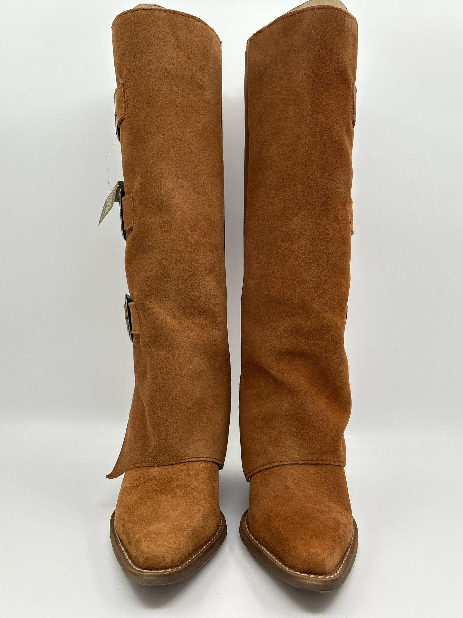 DINGO Size 8.5M Camel Women Boots