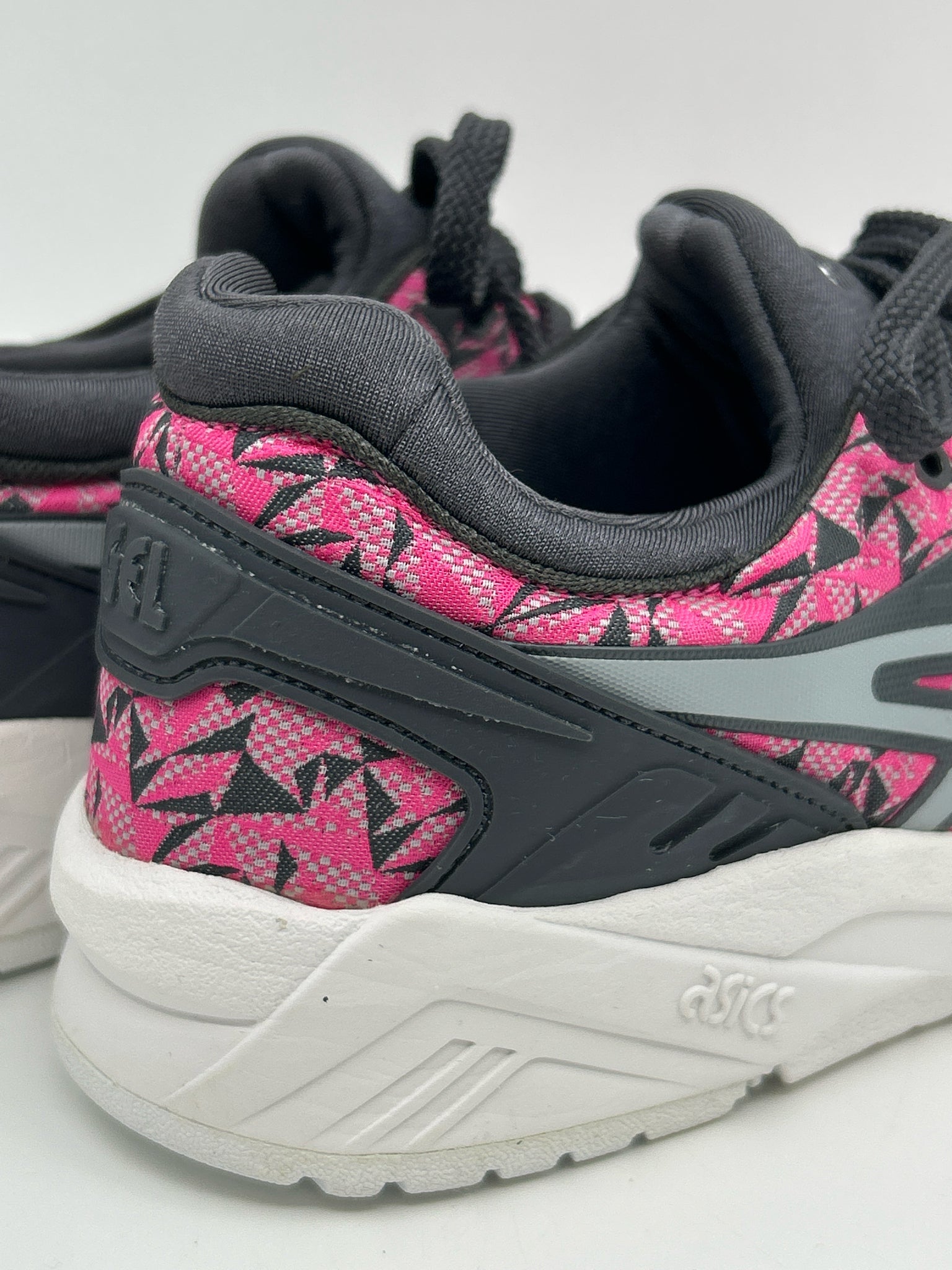 ASICS Size 7 GREY & PINK Women Sneakers