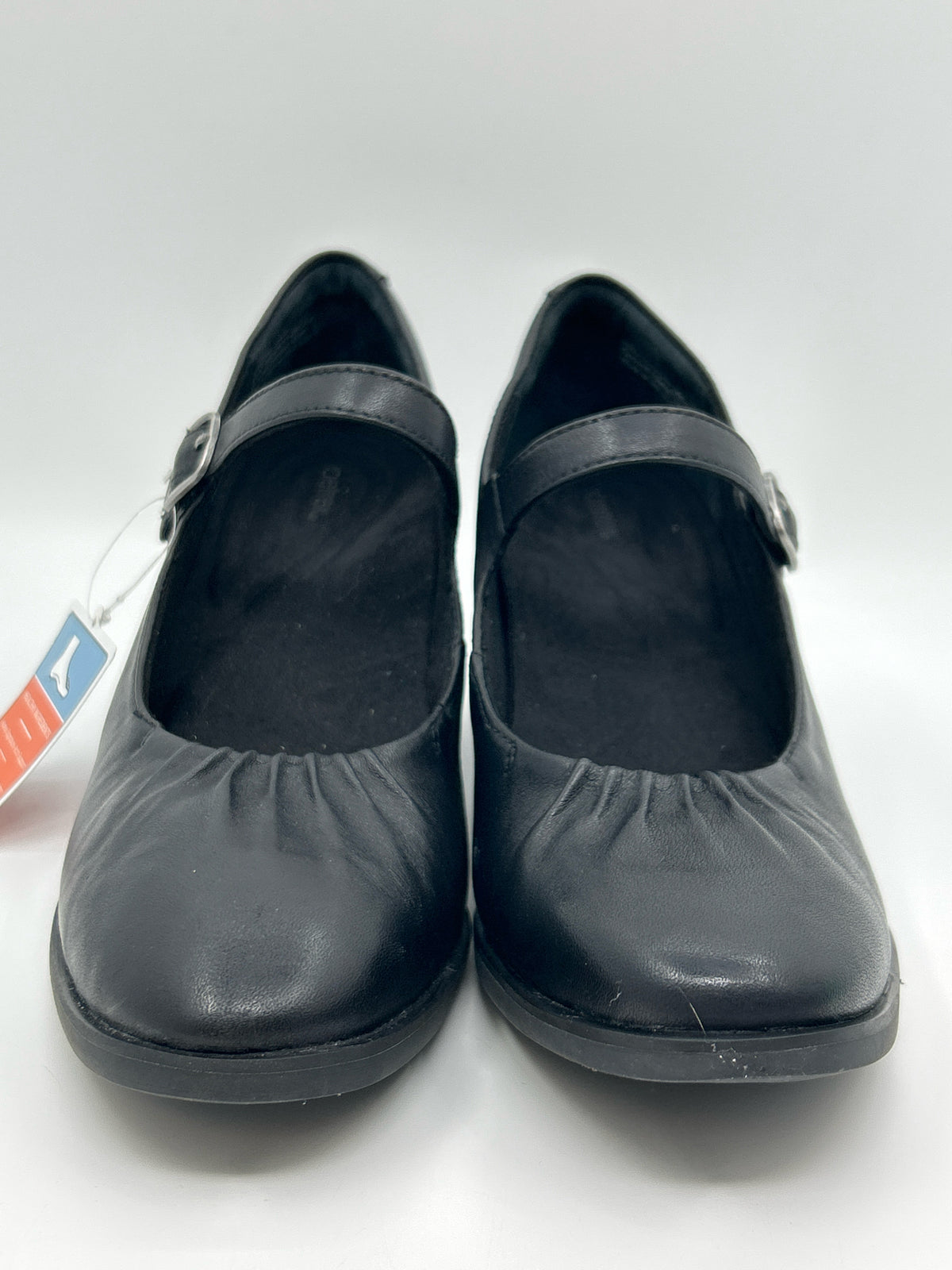 AETREX NIB Size 10.5/11 Black Women Pumps