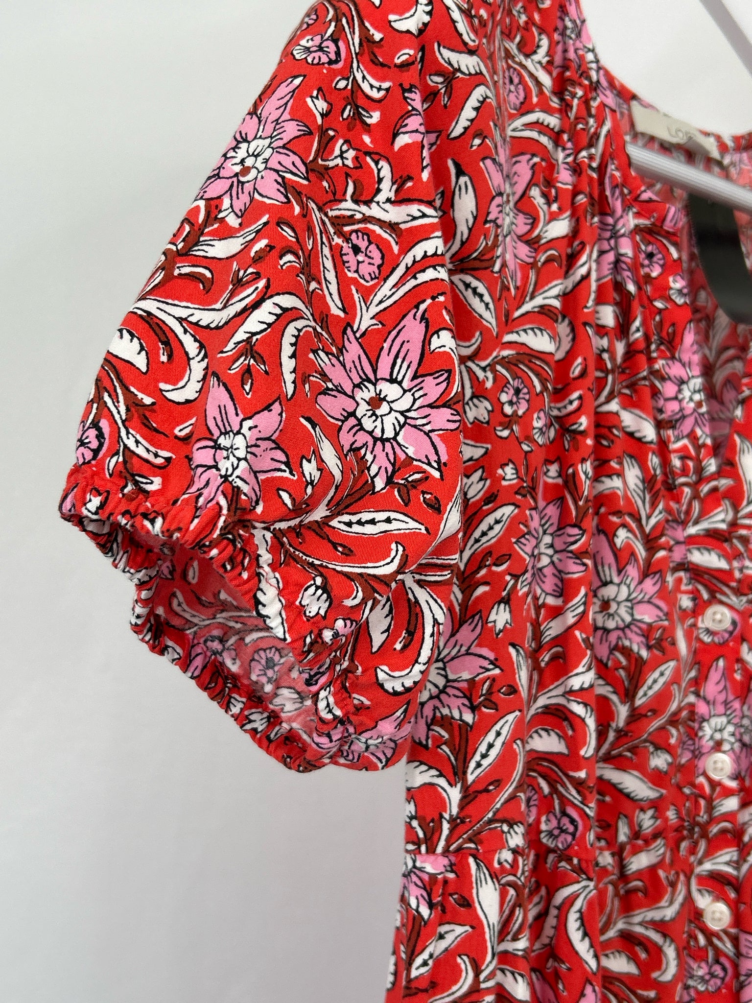 LOFT Size M RED FLORAL Women Dress