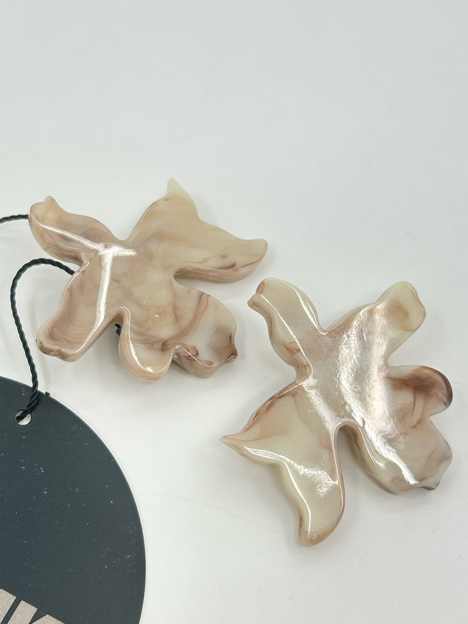 ALEMBIKA Resin Oat Color Clip On Earrings NWT