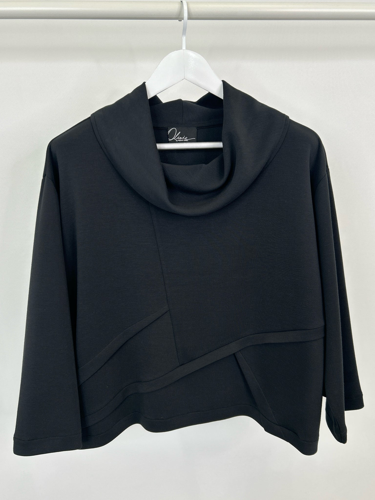 OLIVIA BY HABITAT CLOTHES Size S Black Women Pullover