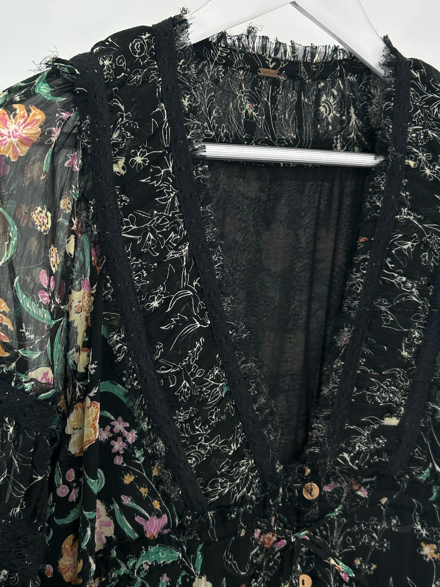 FREE PEOPLE Size M/L Black Floral Women Dress