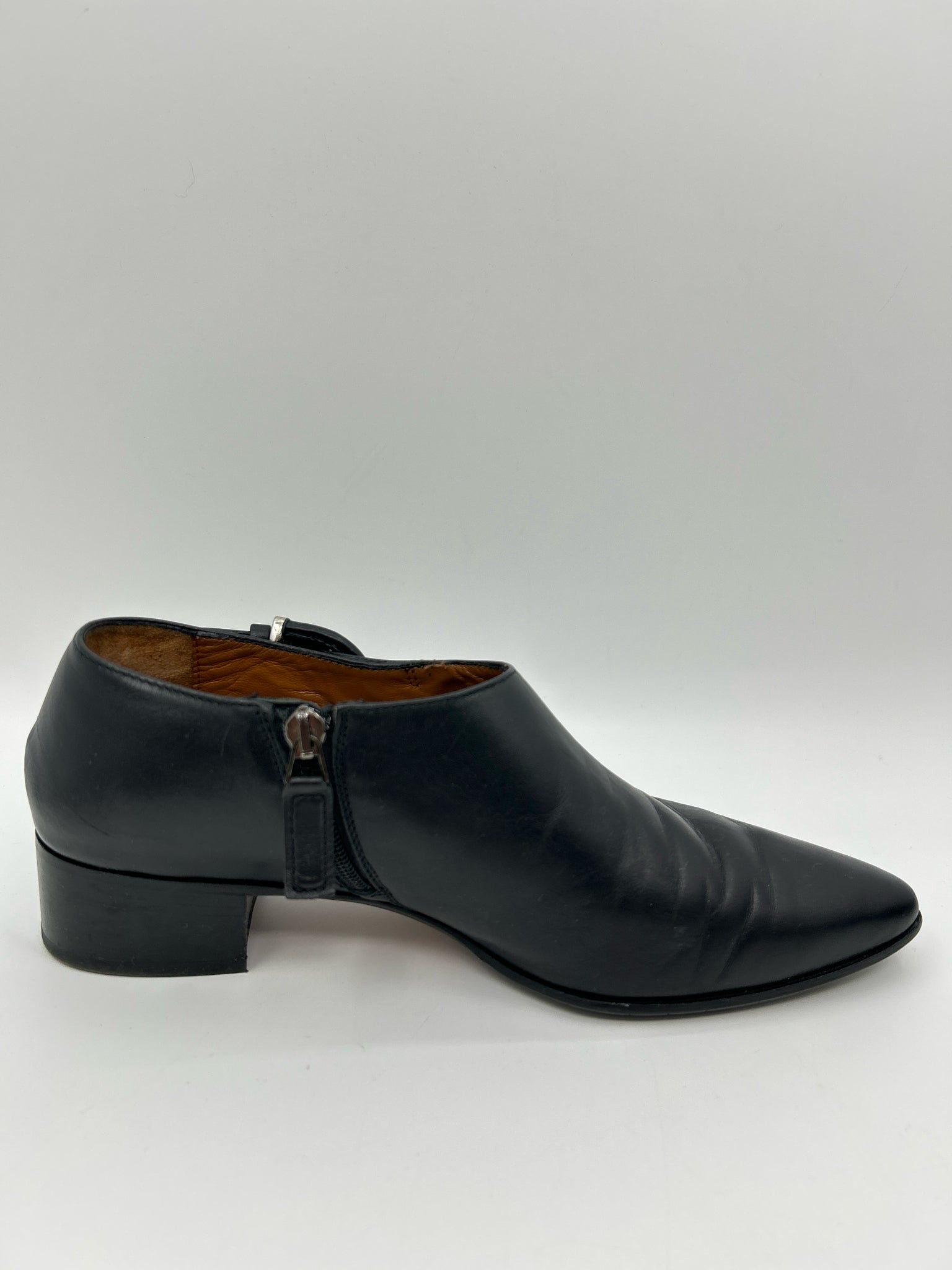 AQUATALIA Size 10 Black Women Booties
