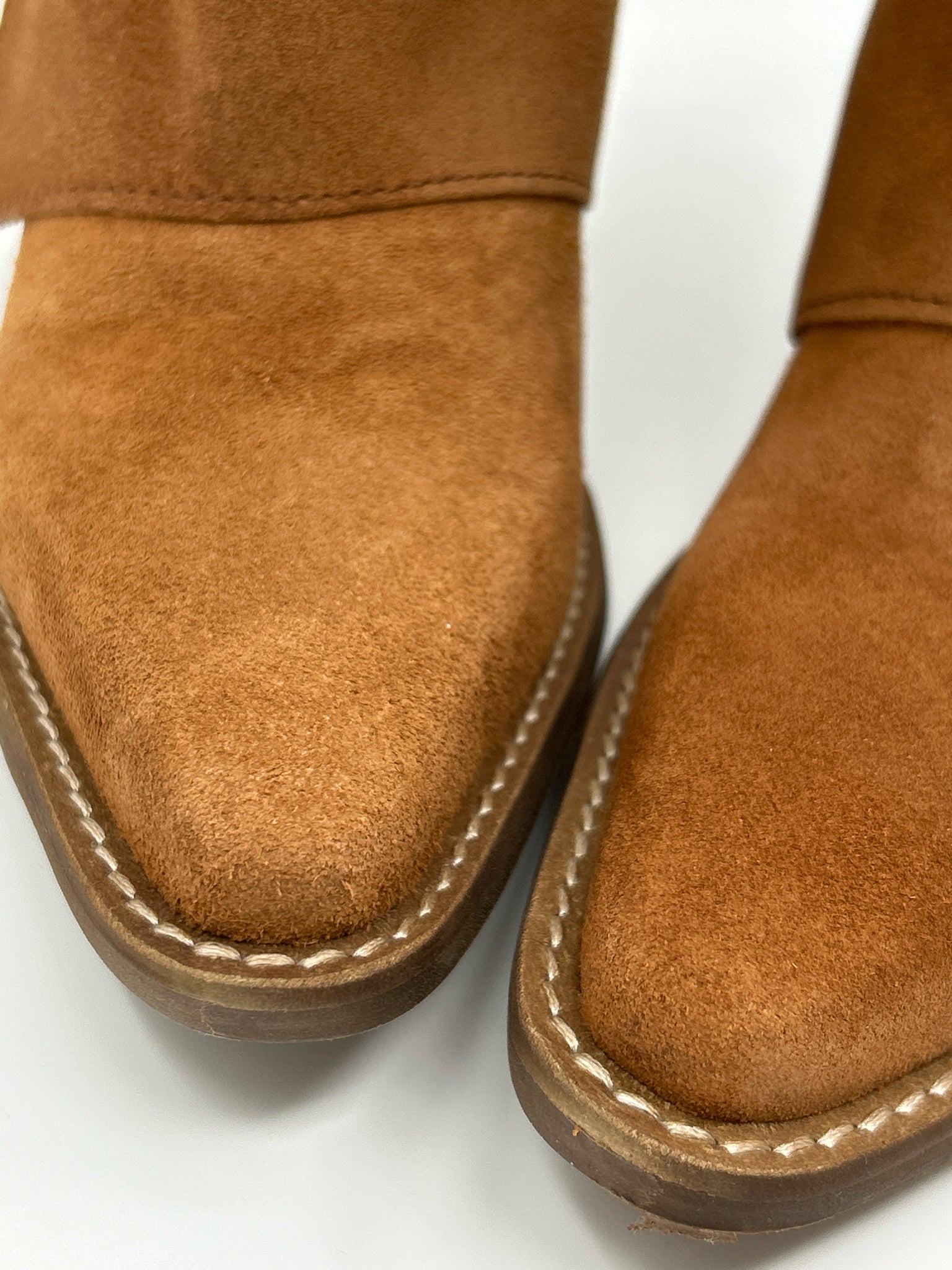 DINGO Size 8.5M Camel Women Boots