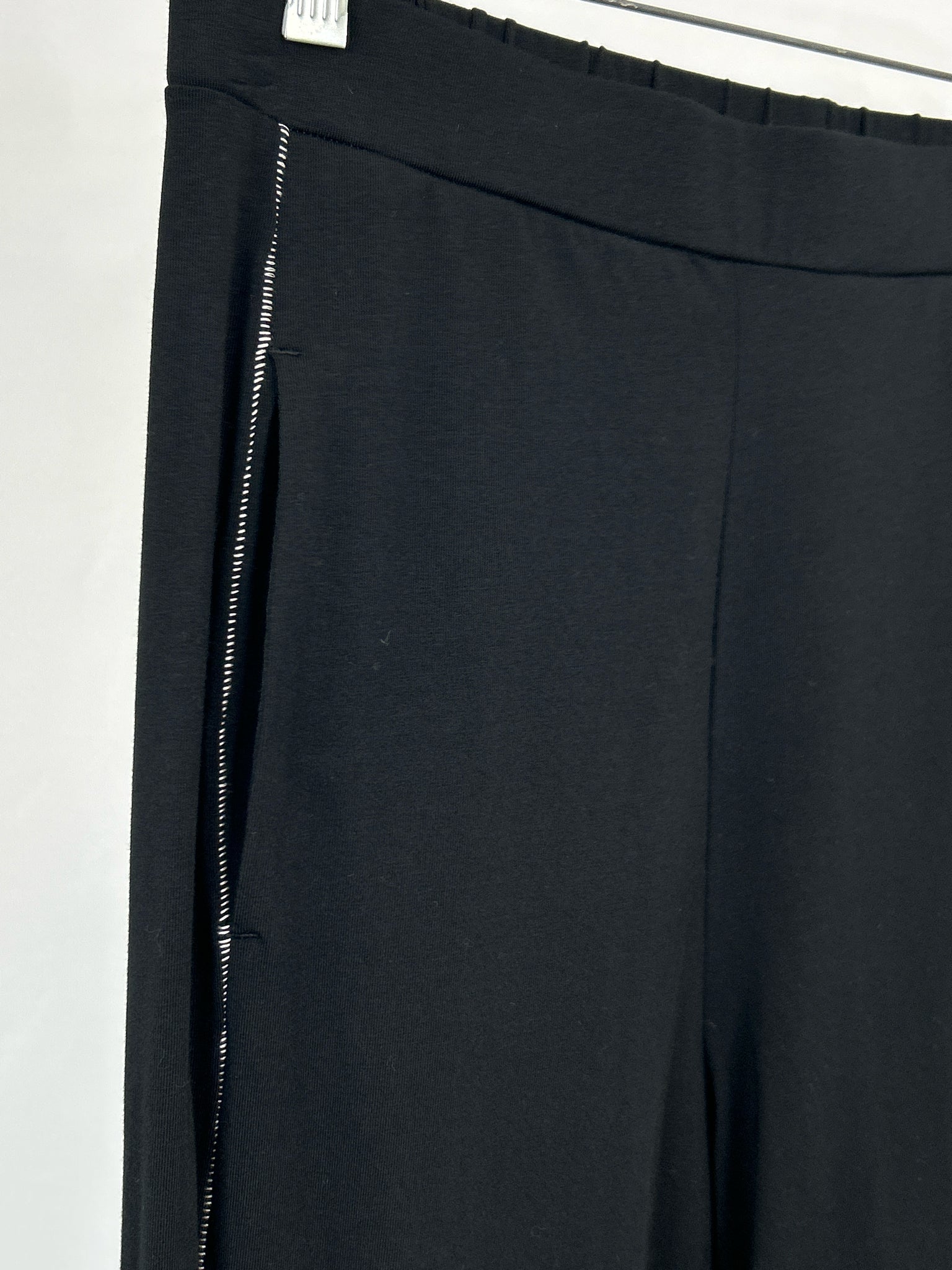 OLIVIA BY HABITAT CLOTHES Size S Black Women Pants