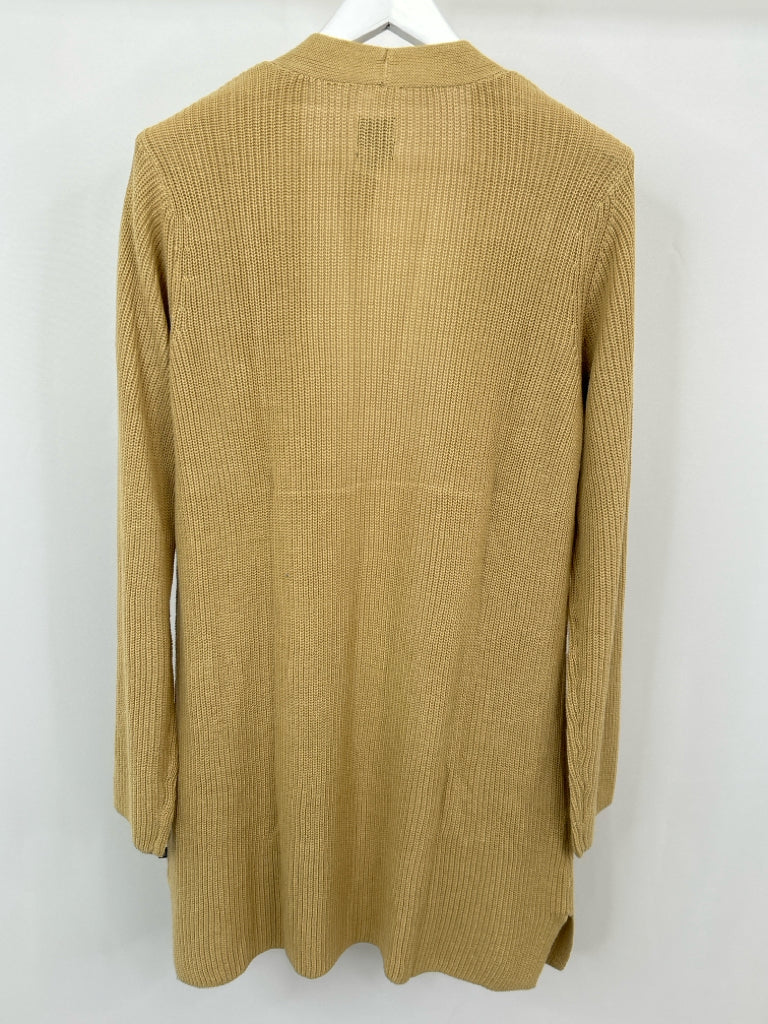 GAP Size M Maize Cardigan NWT