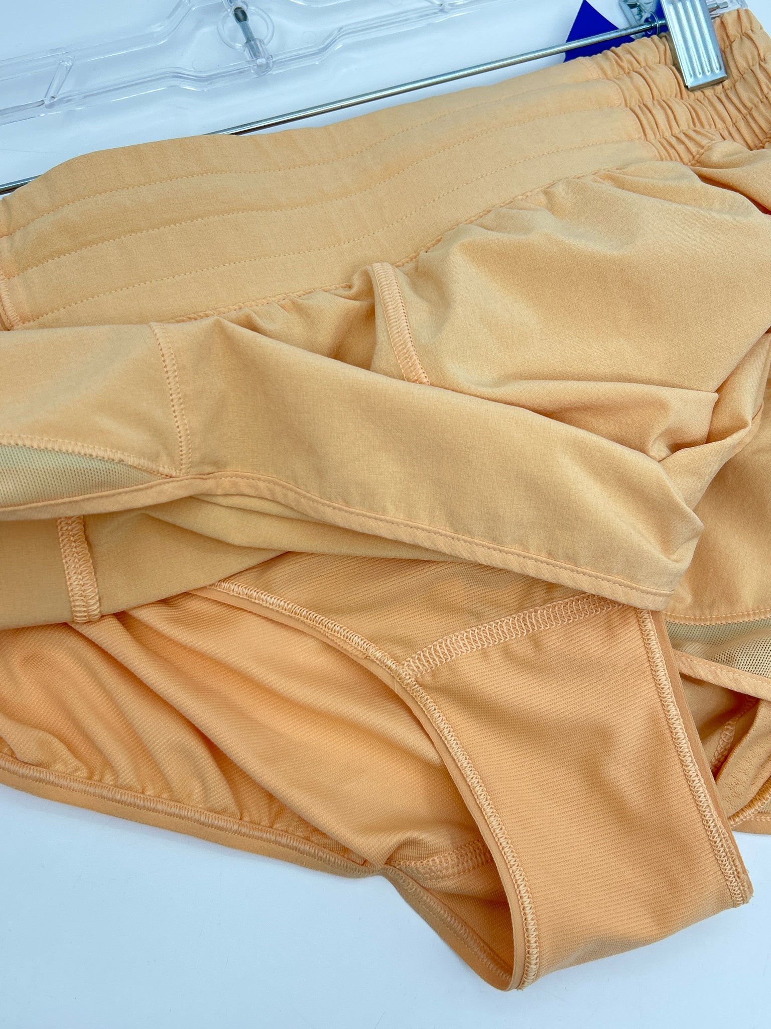 LULULEMON Size 8 Pale Yellow Women Shorts