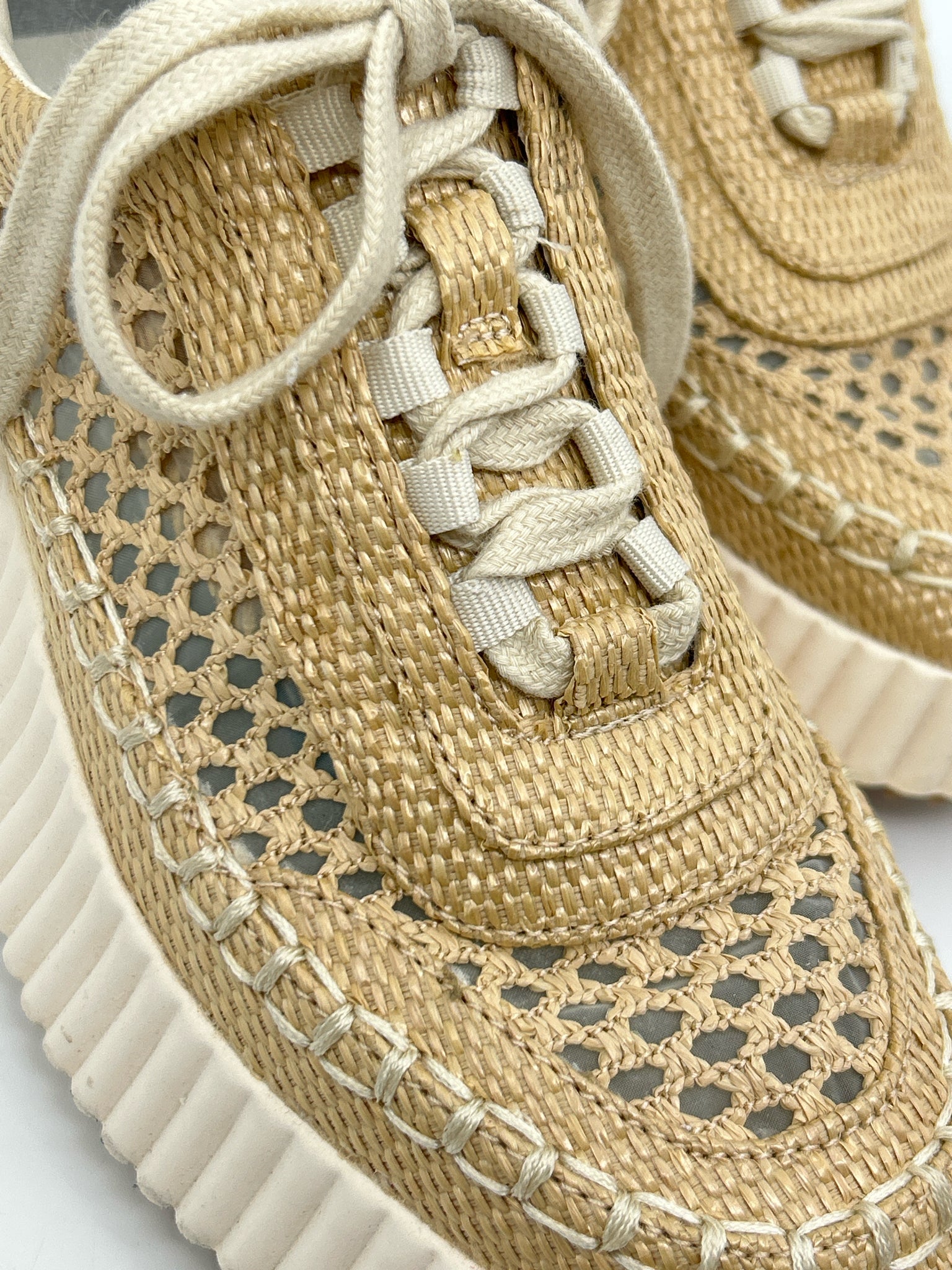 DOLCE VITA Size 8 Raffia Women Sneakers