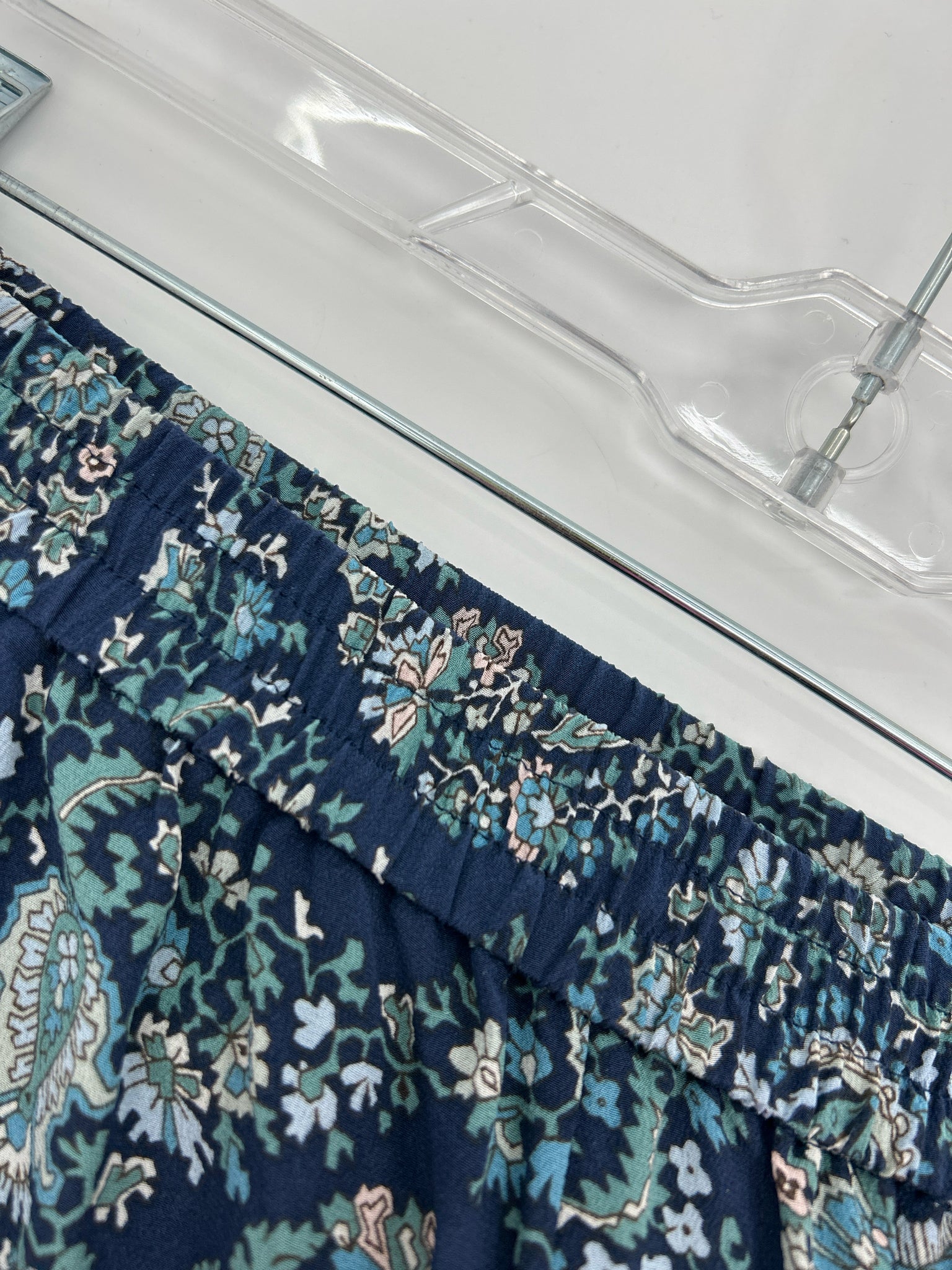 J. CREW Size 4 Blue floral Women Pants
