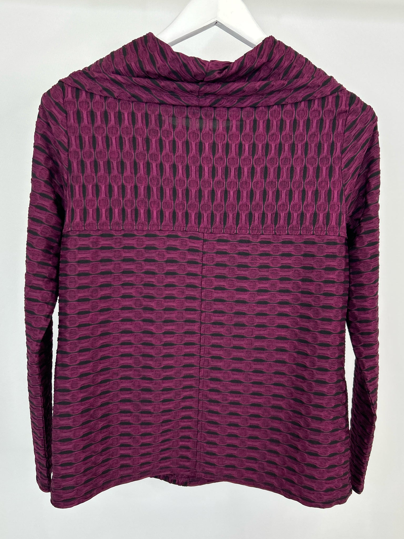 HABITAT Size S Plum & Black Women Top NWT