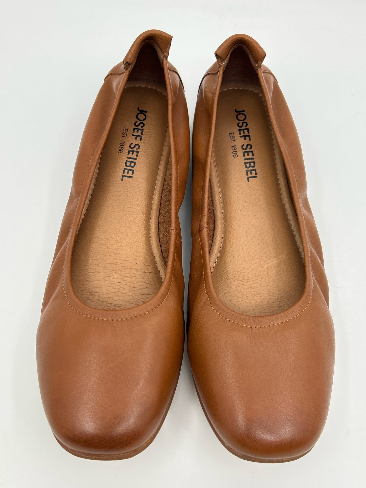 JOSEF SEIBEL Size 39 Tan Women Flats
