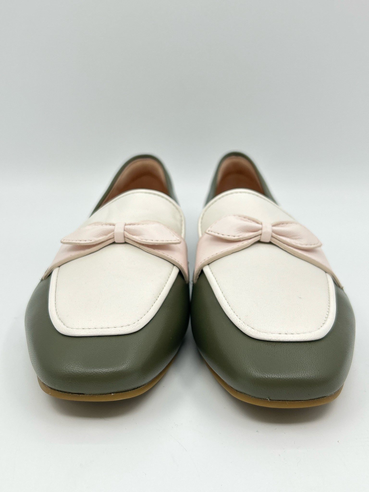 COLE HAAN Size 6.5B OLIVE Women's Flats